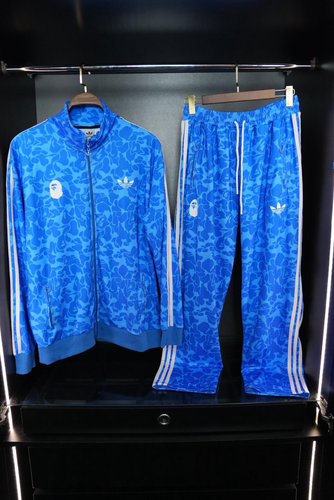 Adidas x bape takım