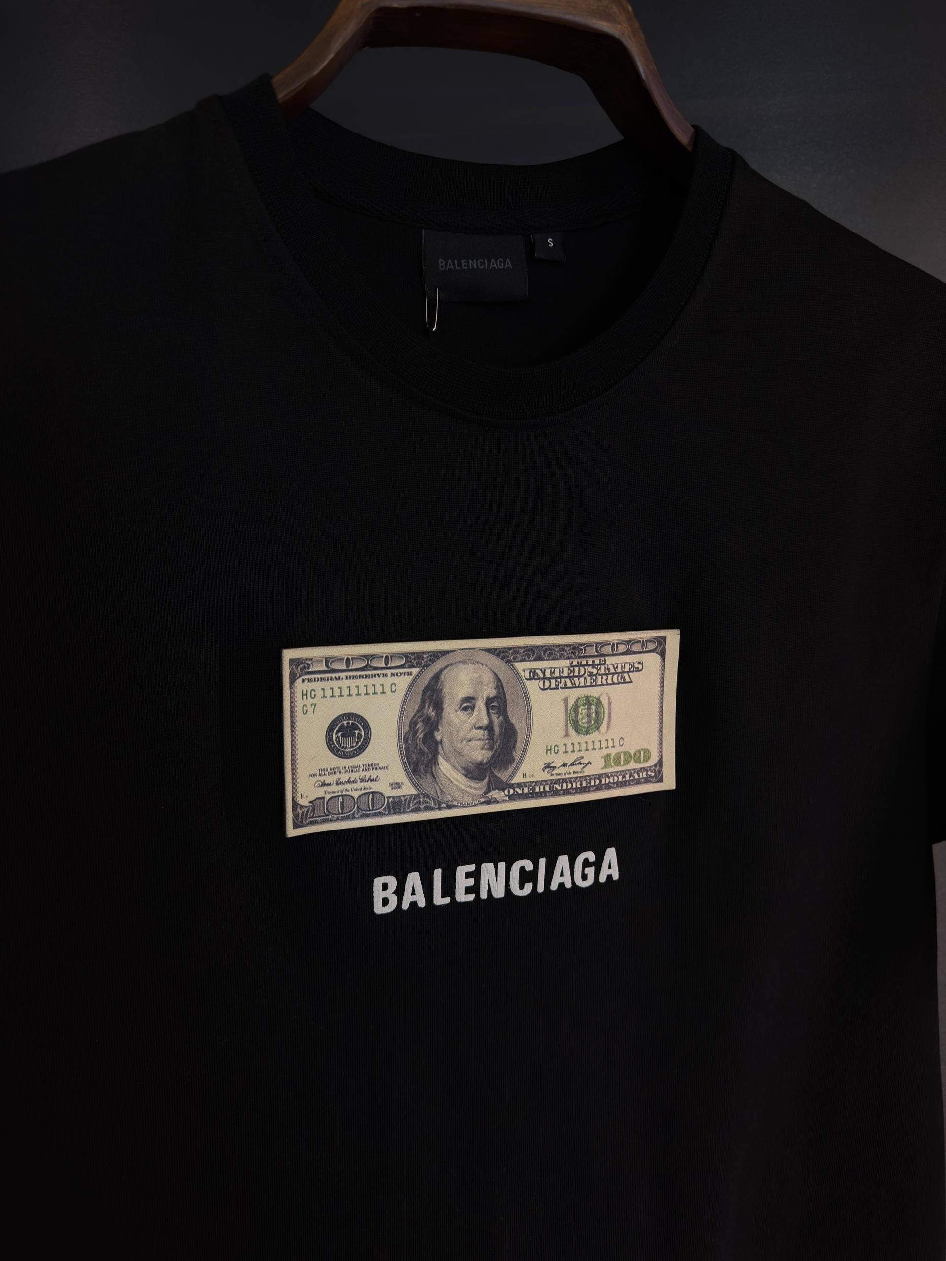Balenciaga tişört