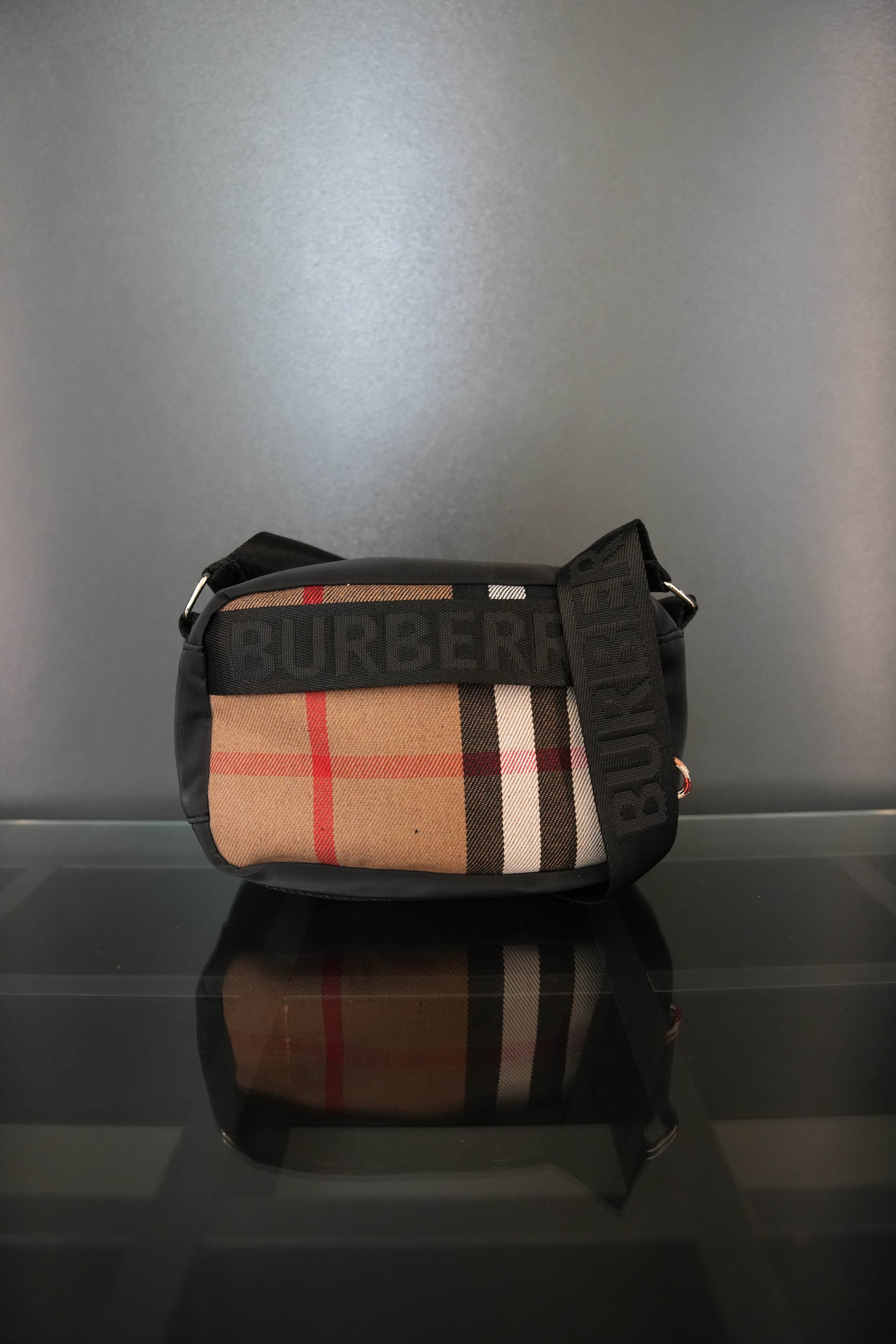 Burberry çanta