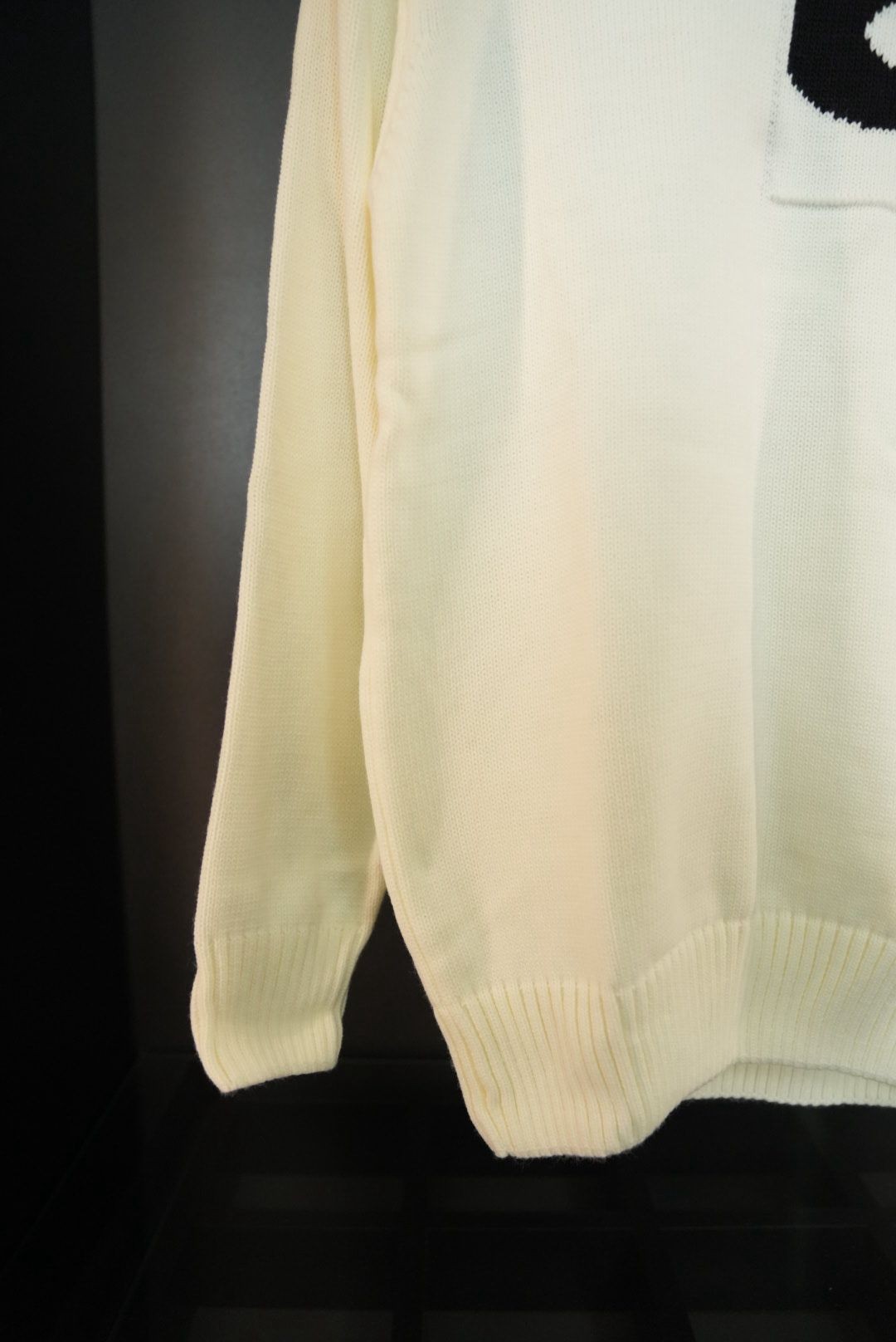 Off white kazak