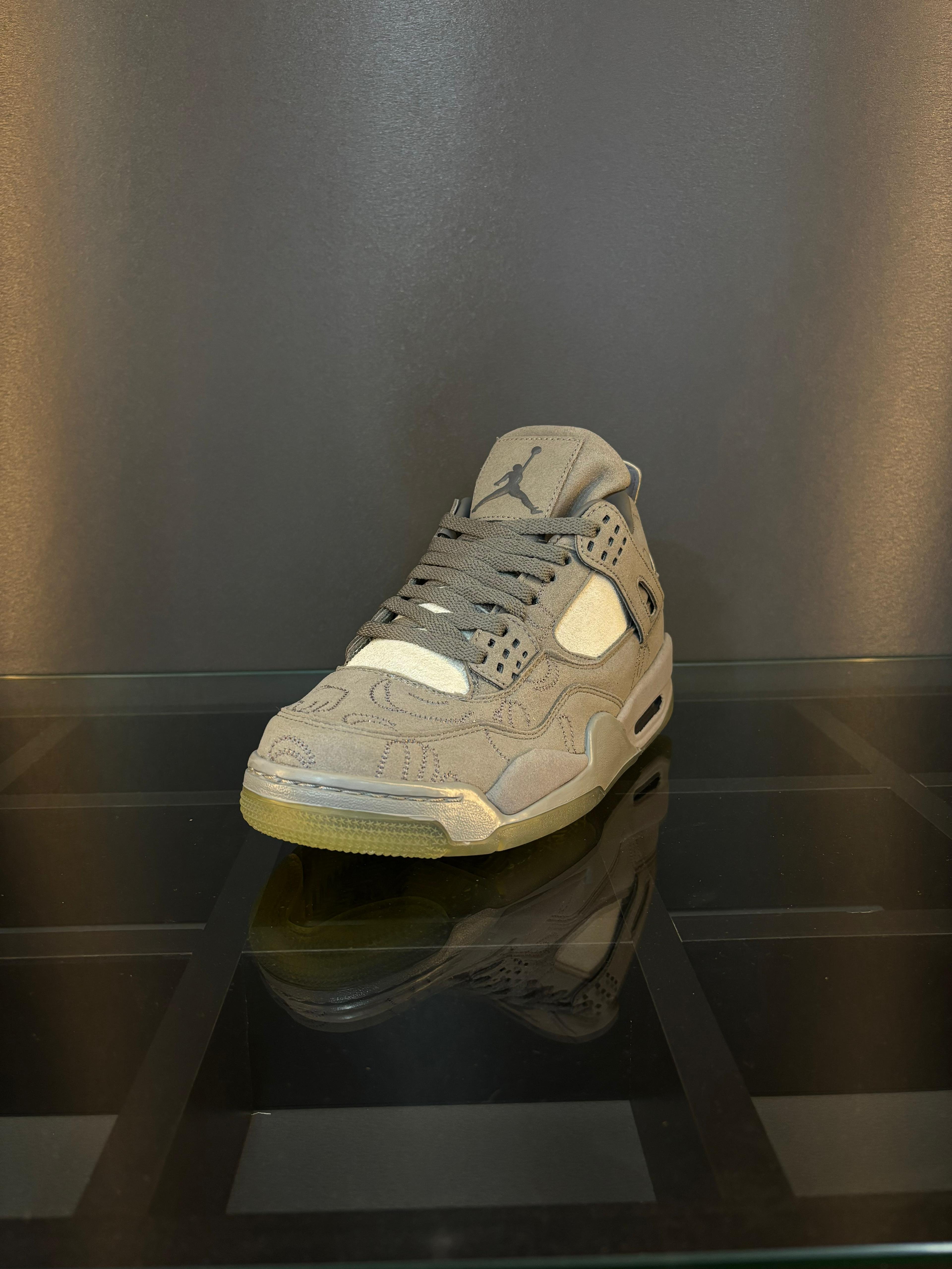 Nike air jordan 4 