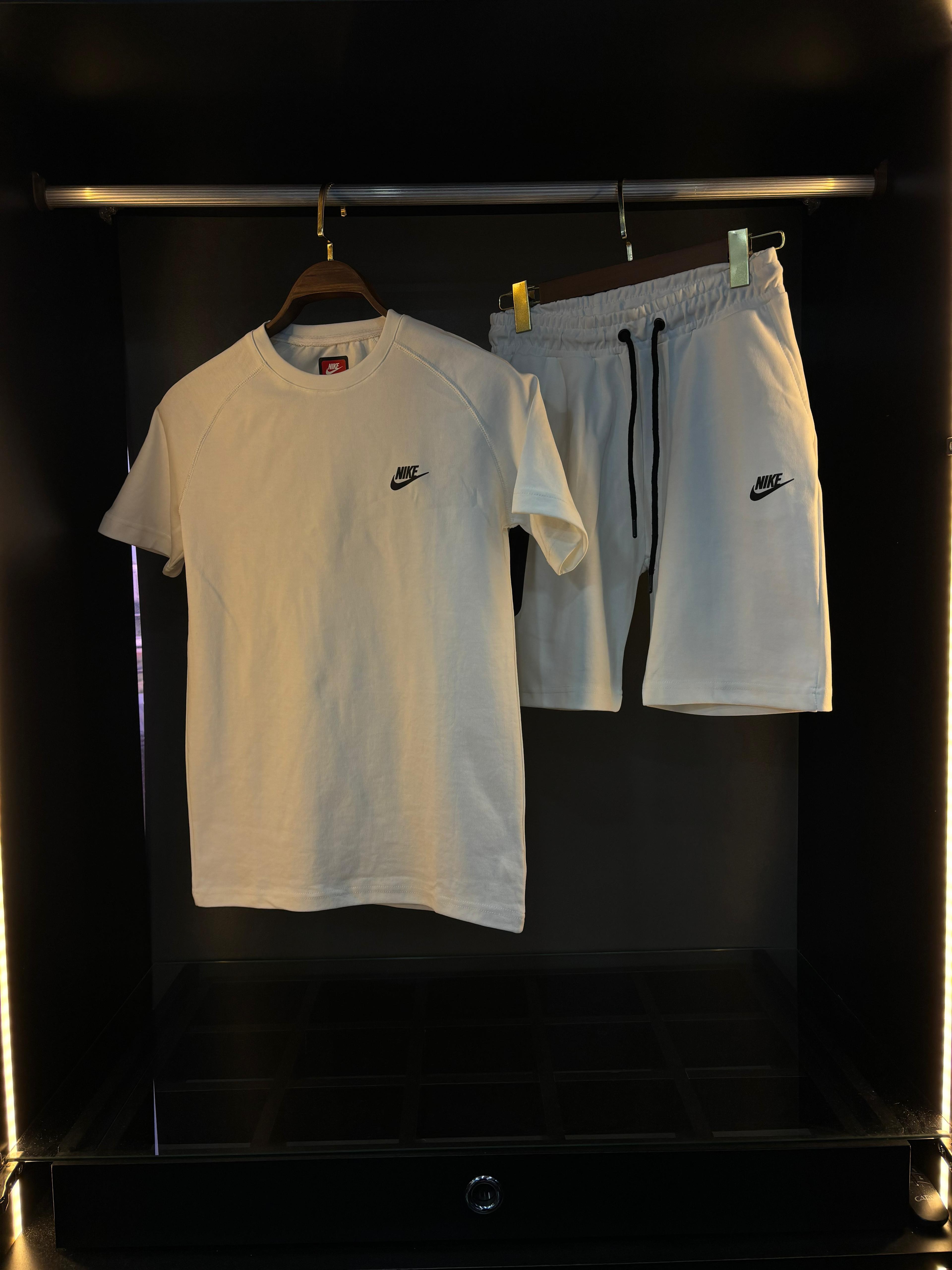 Nike takım