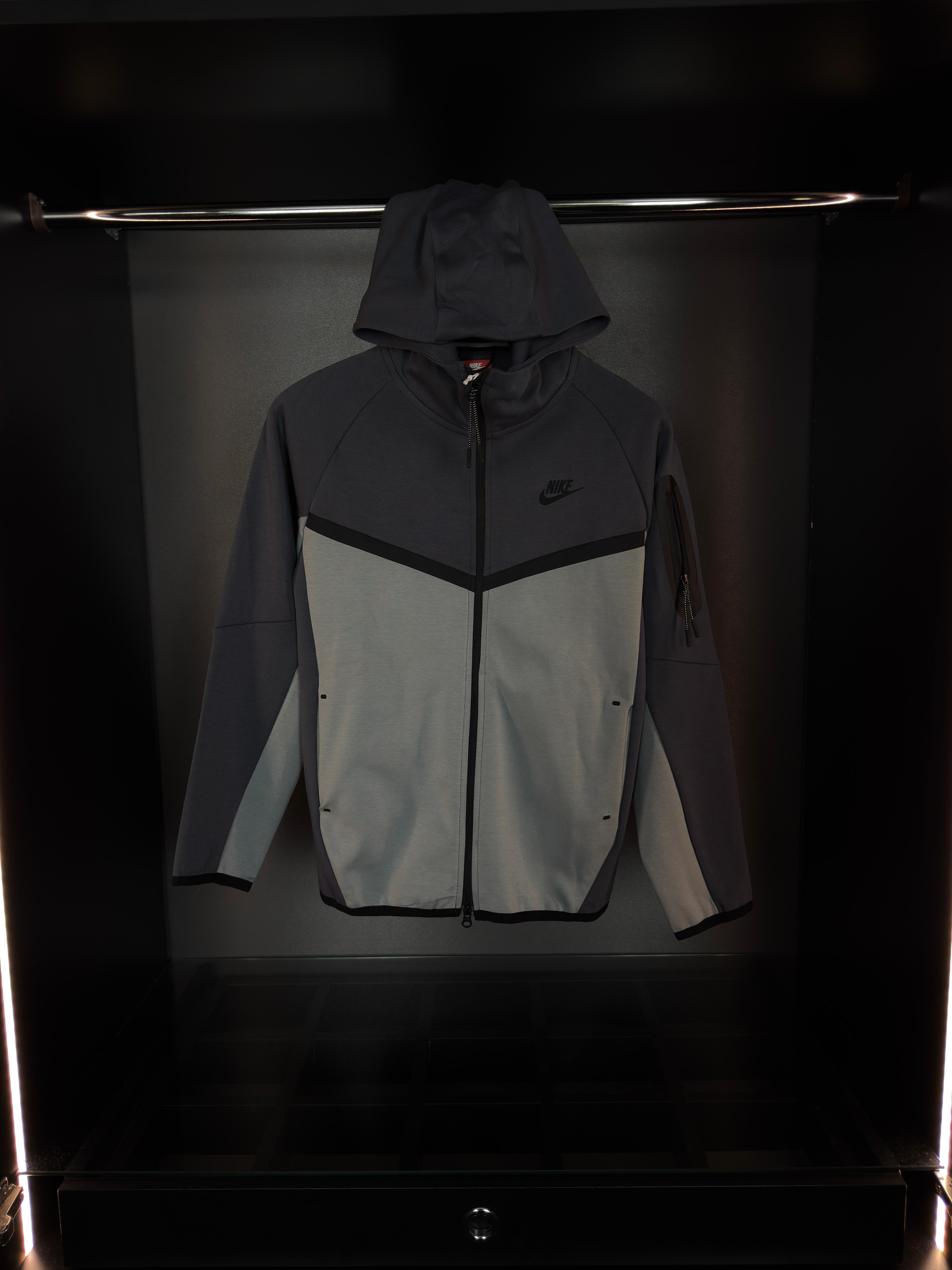 Nike tech fleece takım