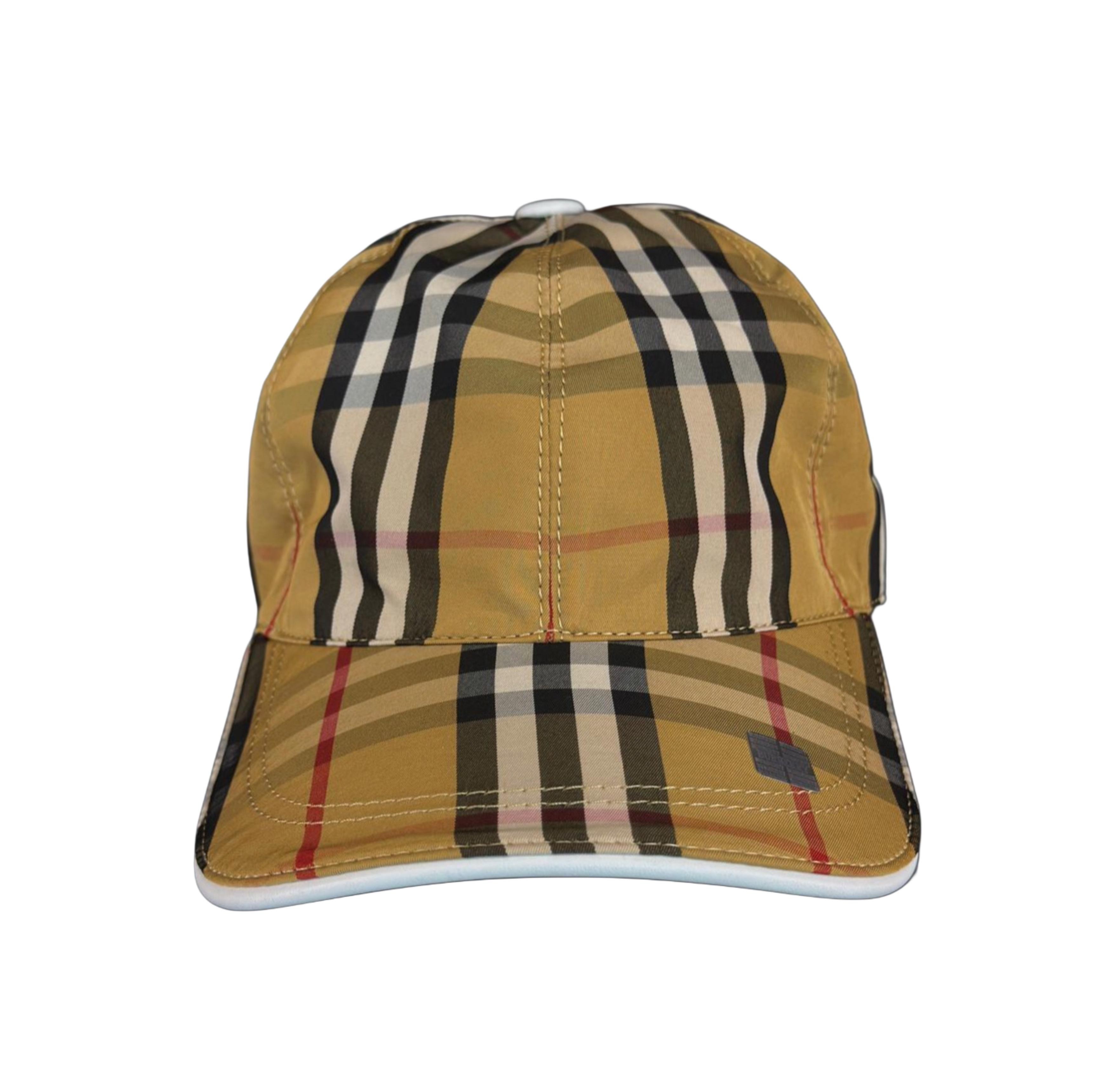 Burberry şapka