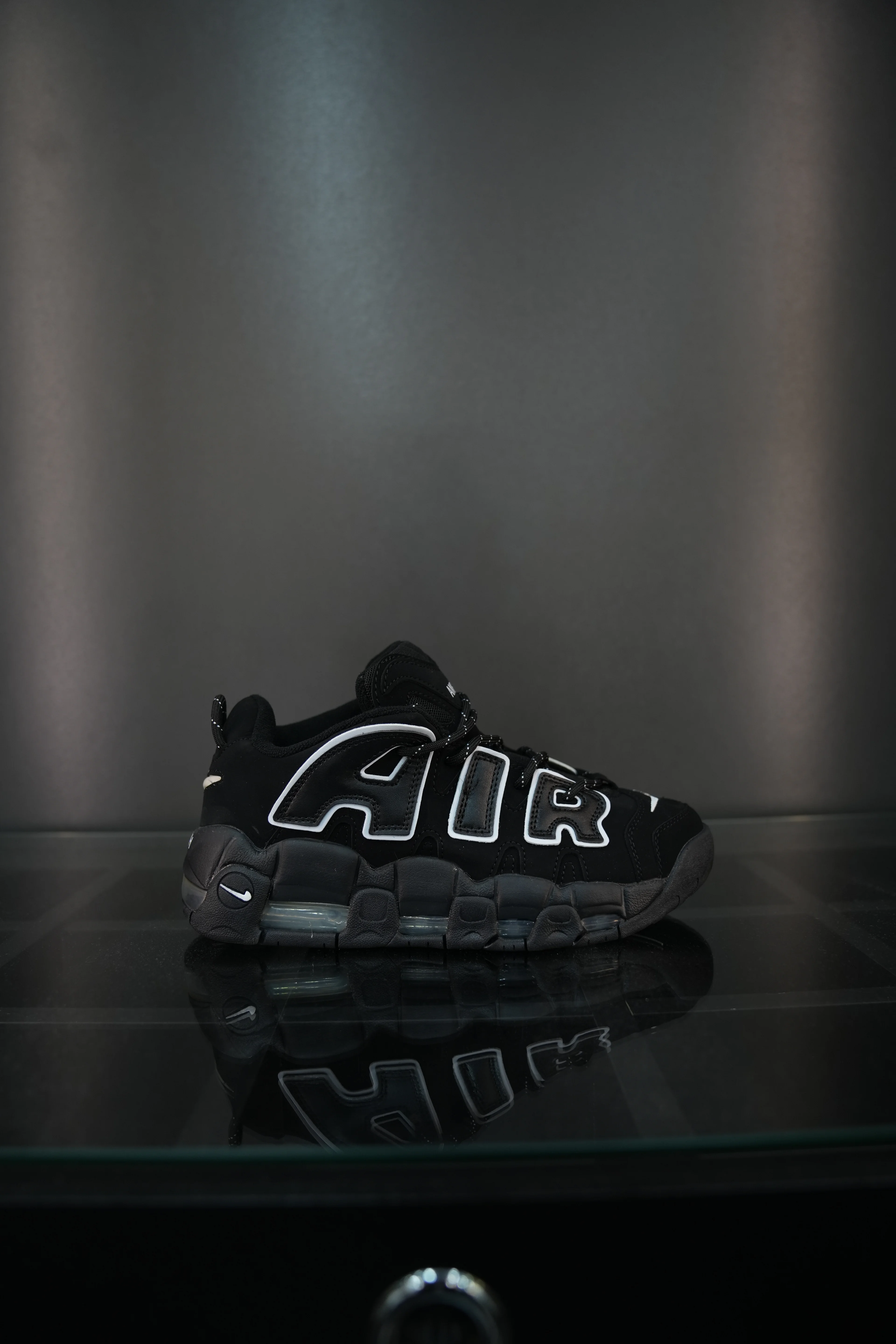 Nike air more uptempo