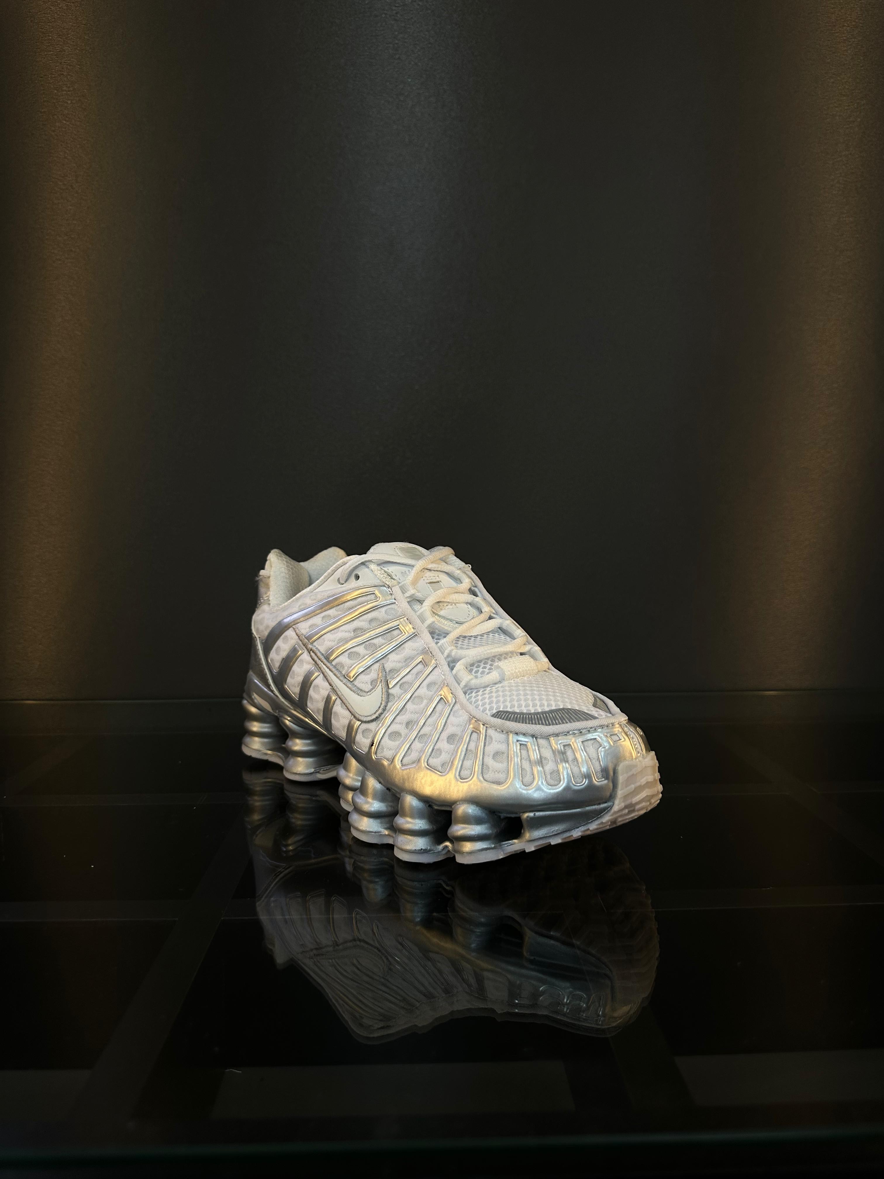 Nike shox TL