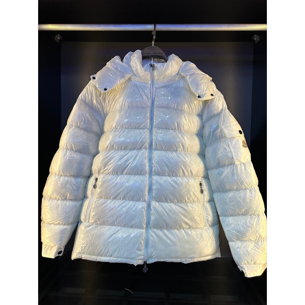 Moncler beyaz mont