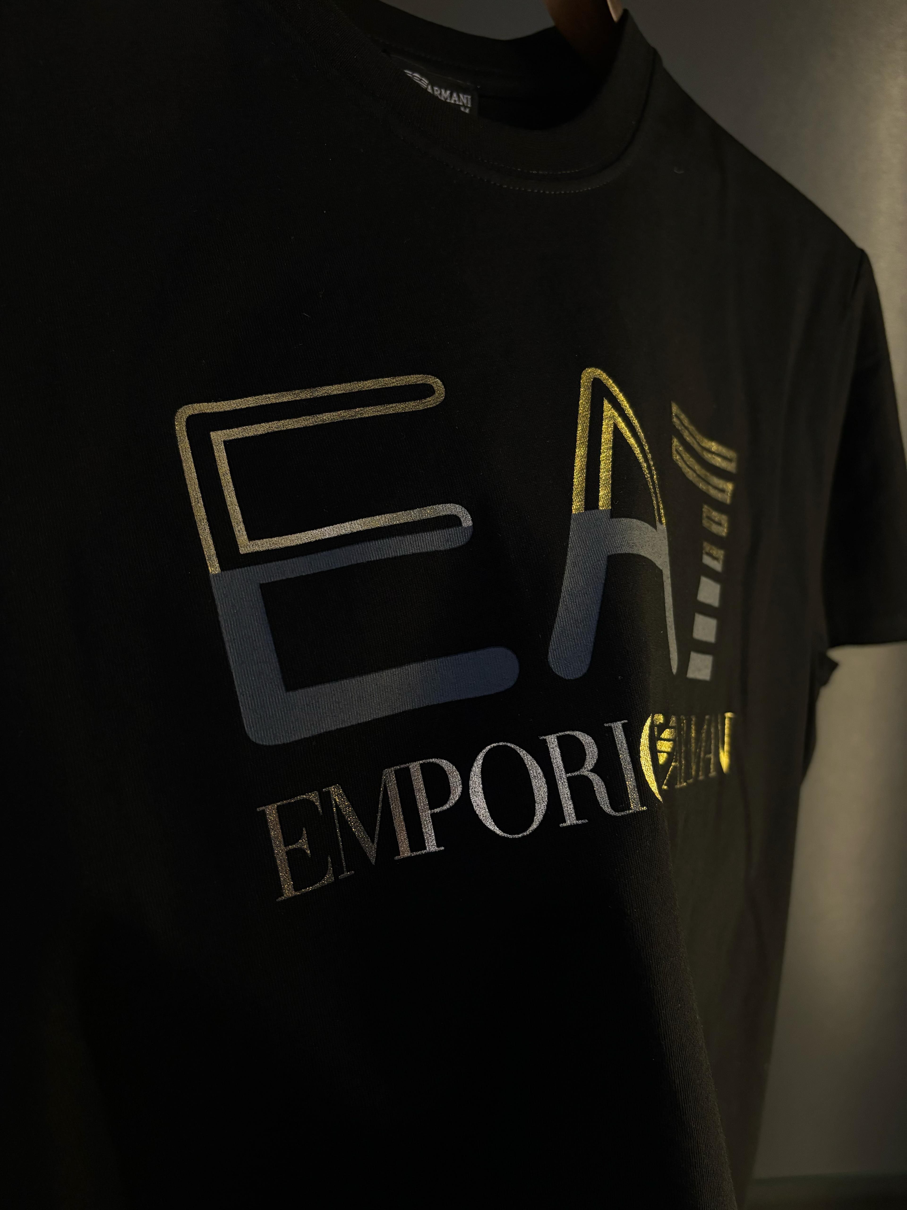 EA7 tişört