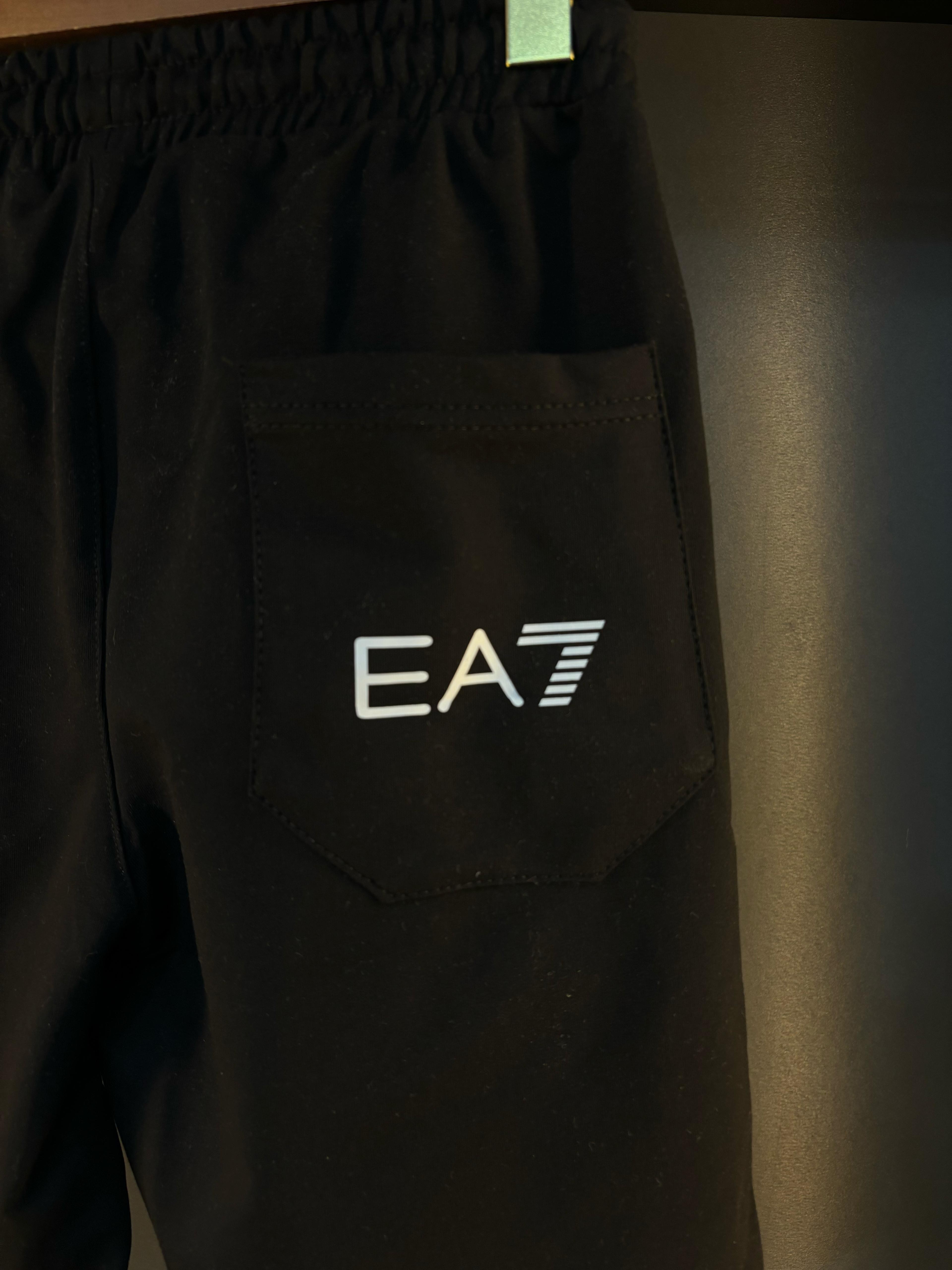 EA7 takım