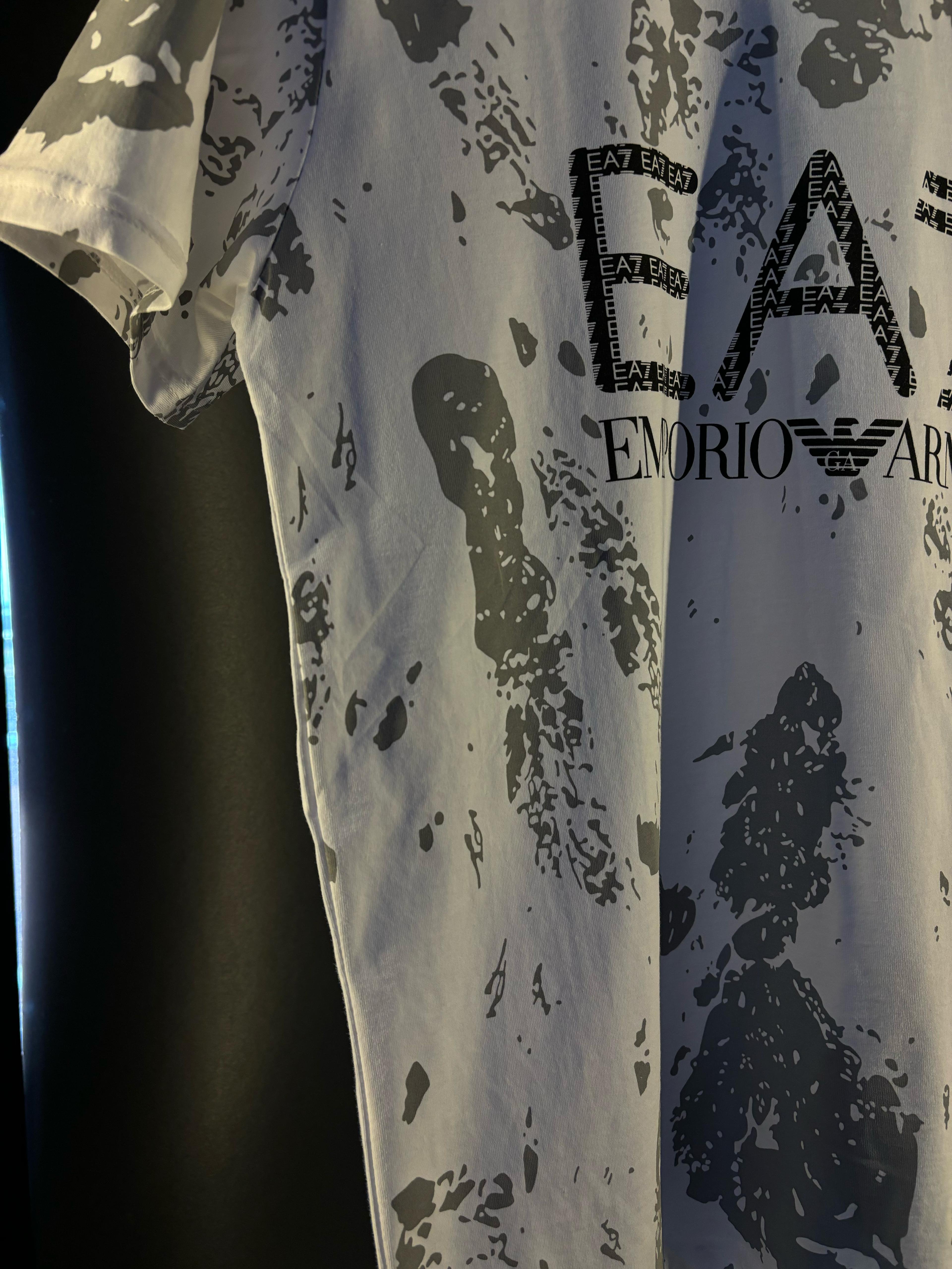 EA7 tişört