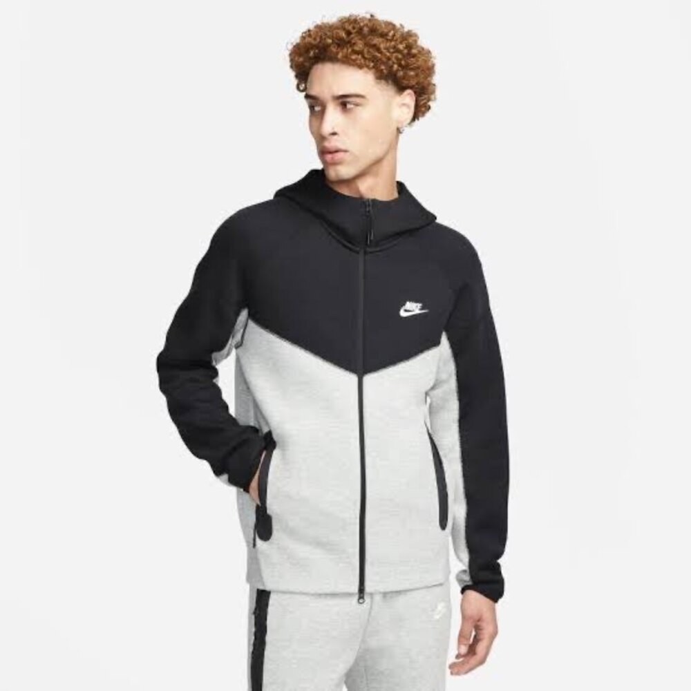 Nike tech fleece panda