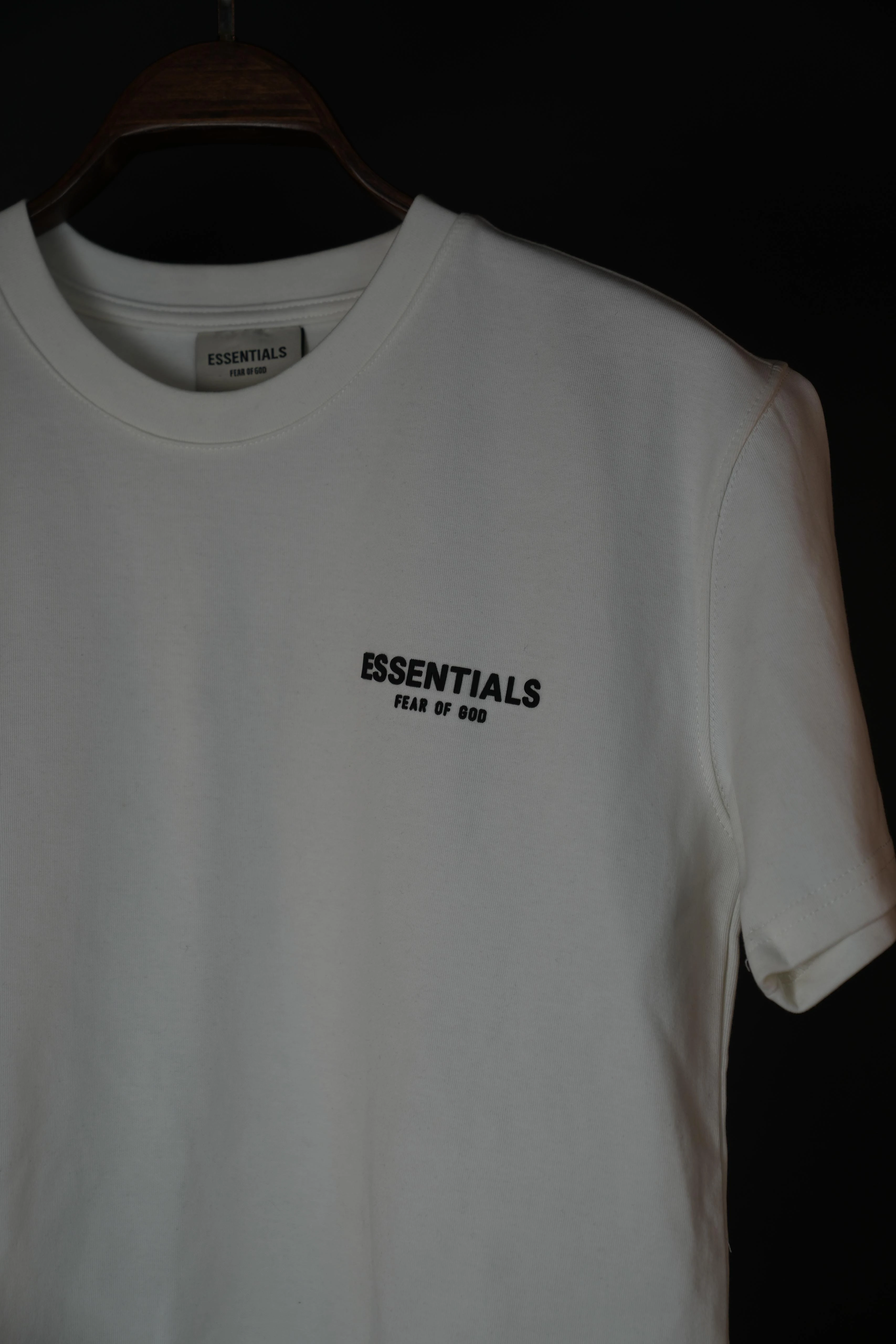 essential tişört 