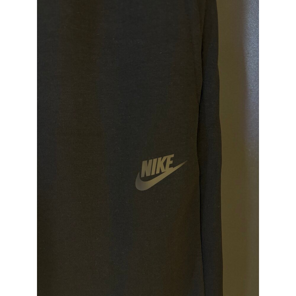 Nike tech fleece şort