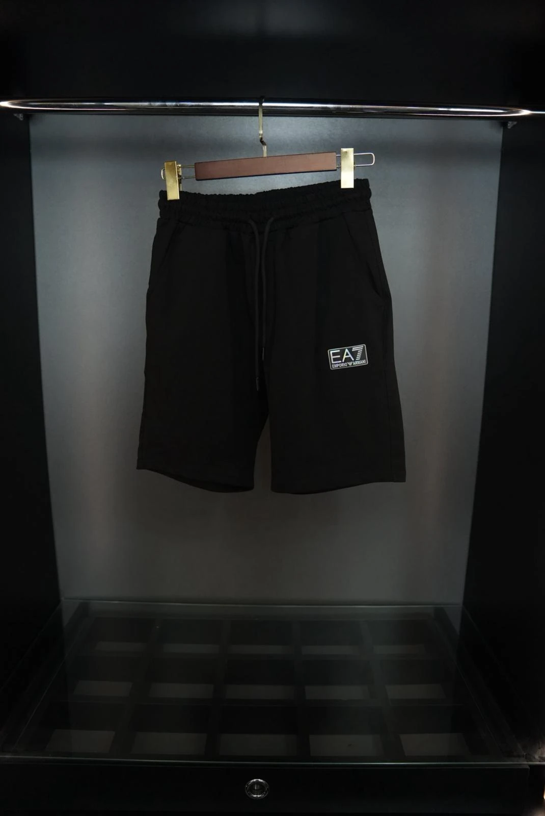 Ea7 şort