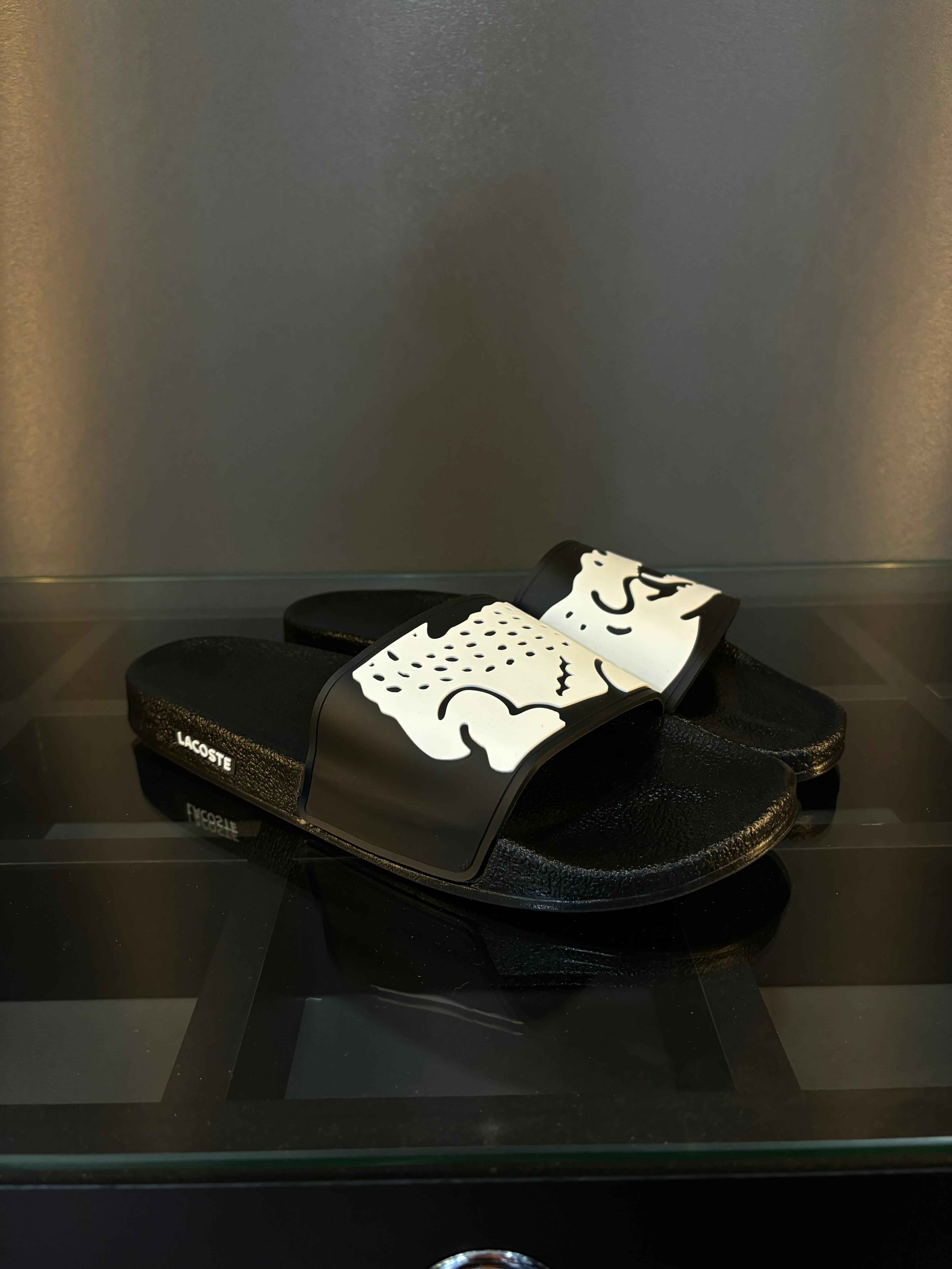 Lacoste terlik 