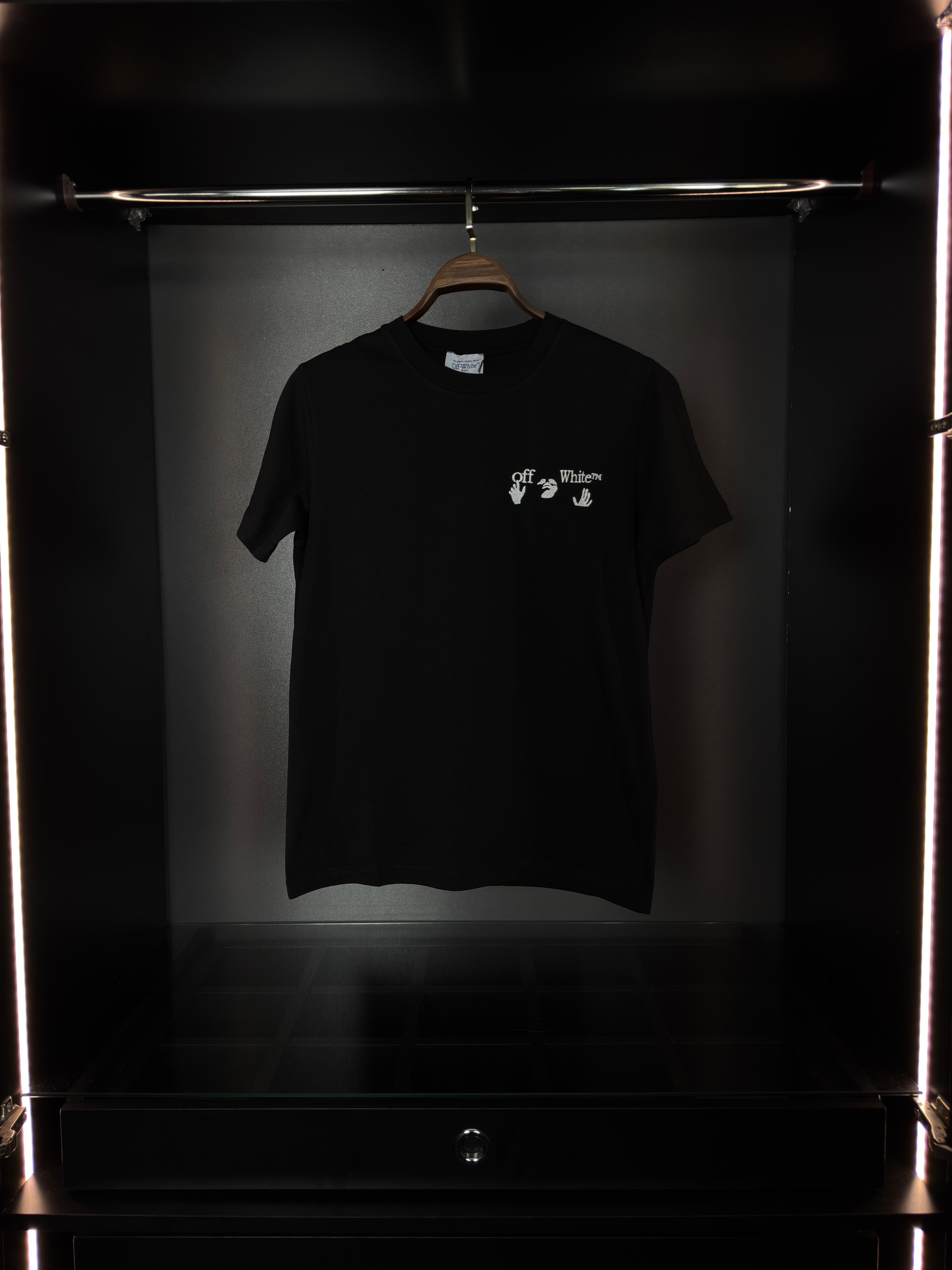 Off white tişört