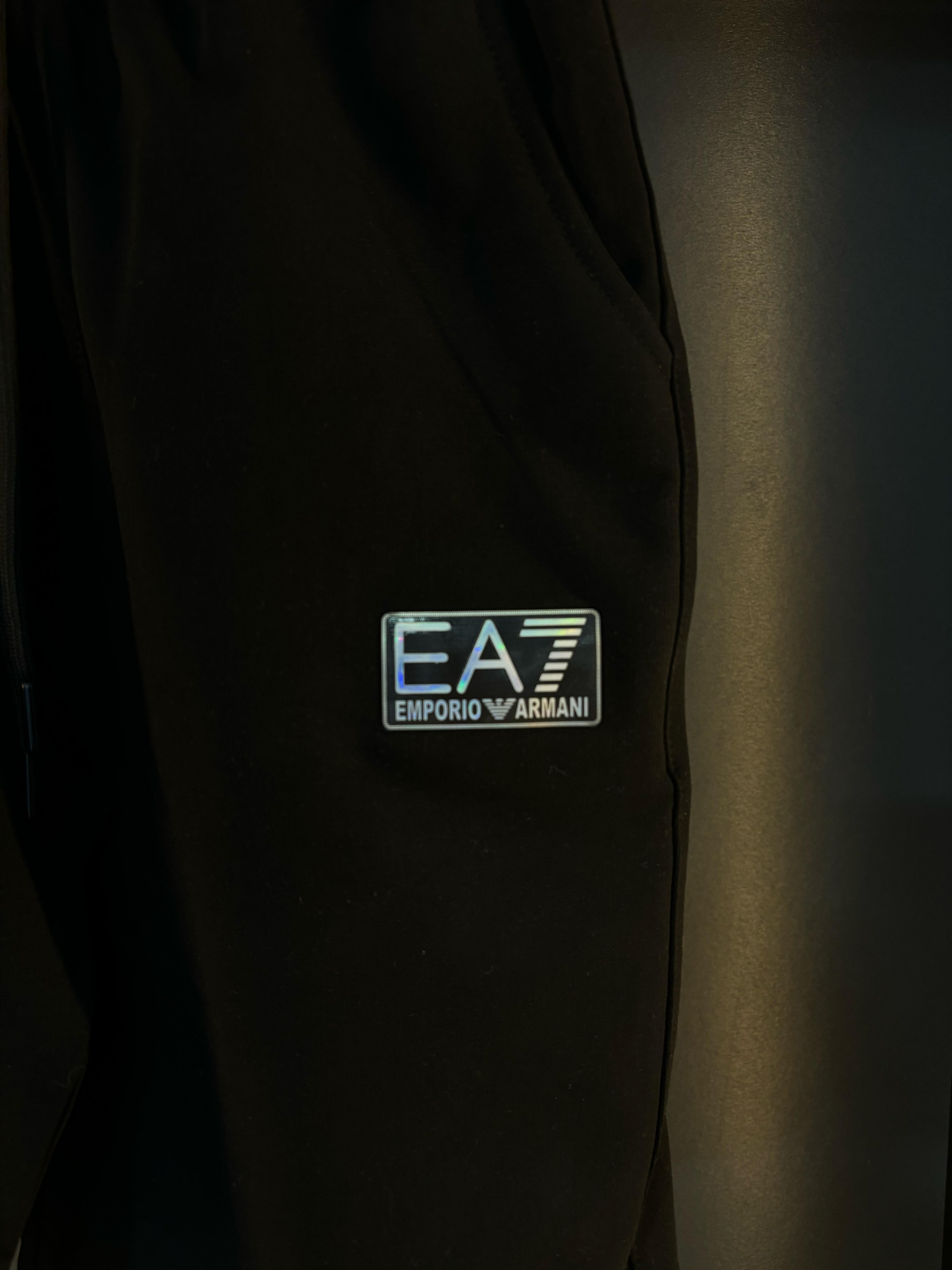 EA7 takım