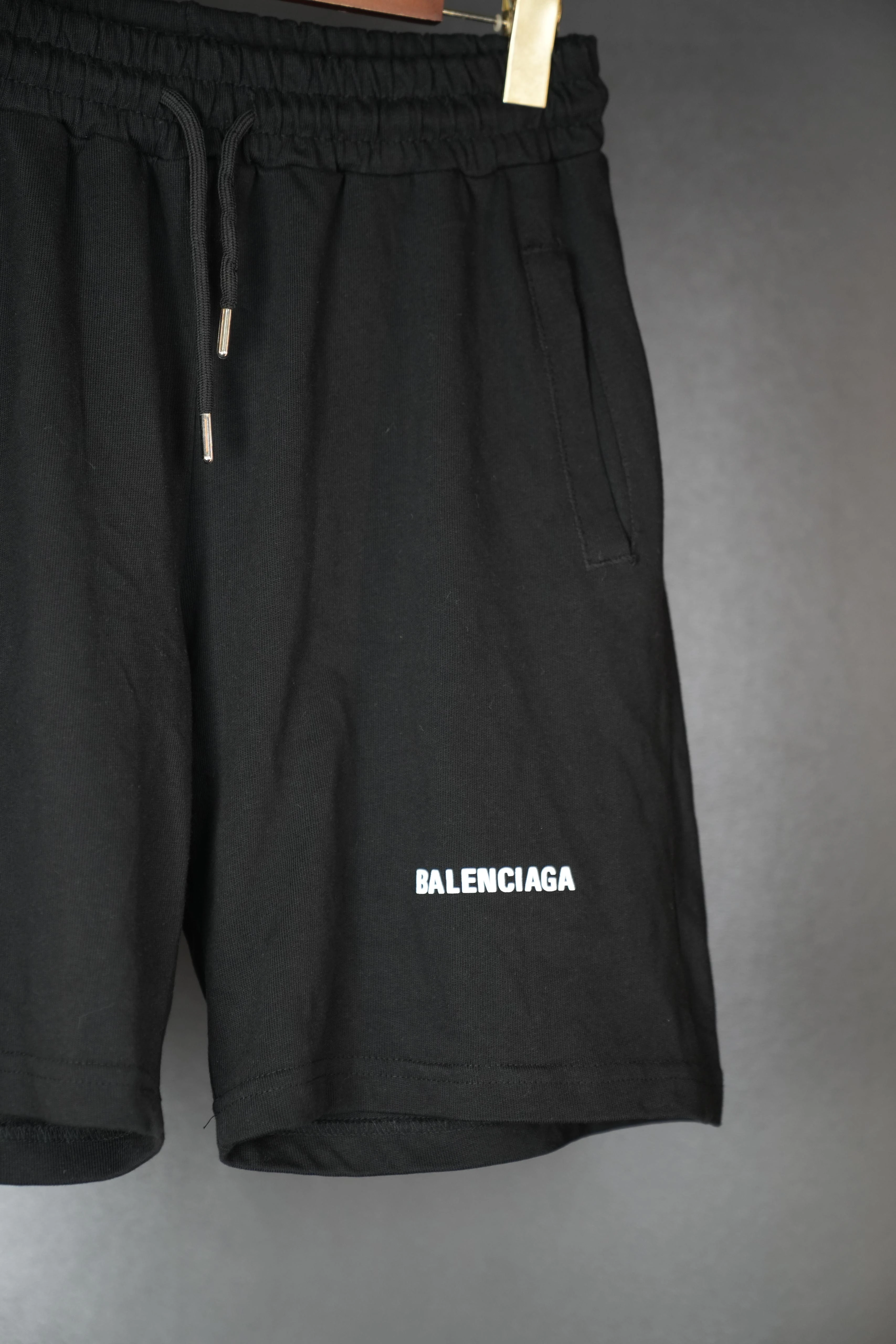 Balenciaga şort