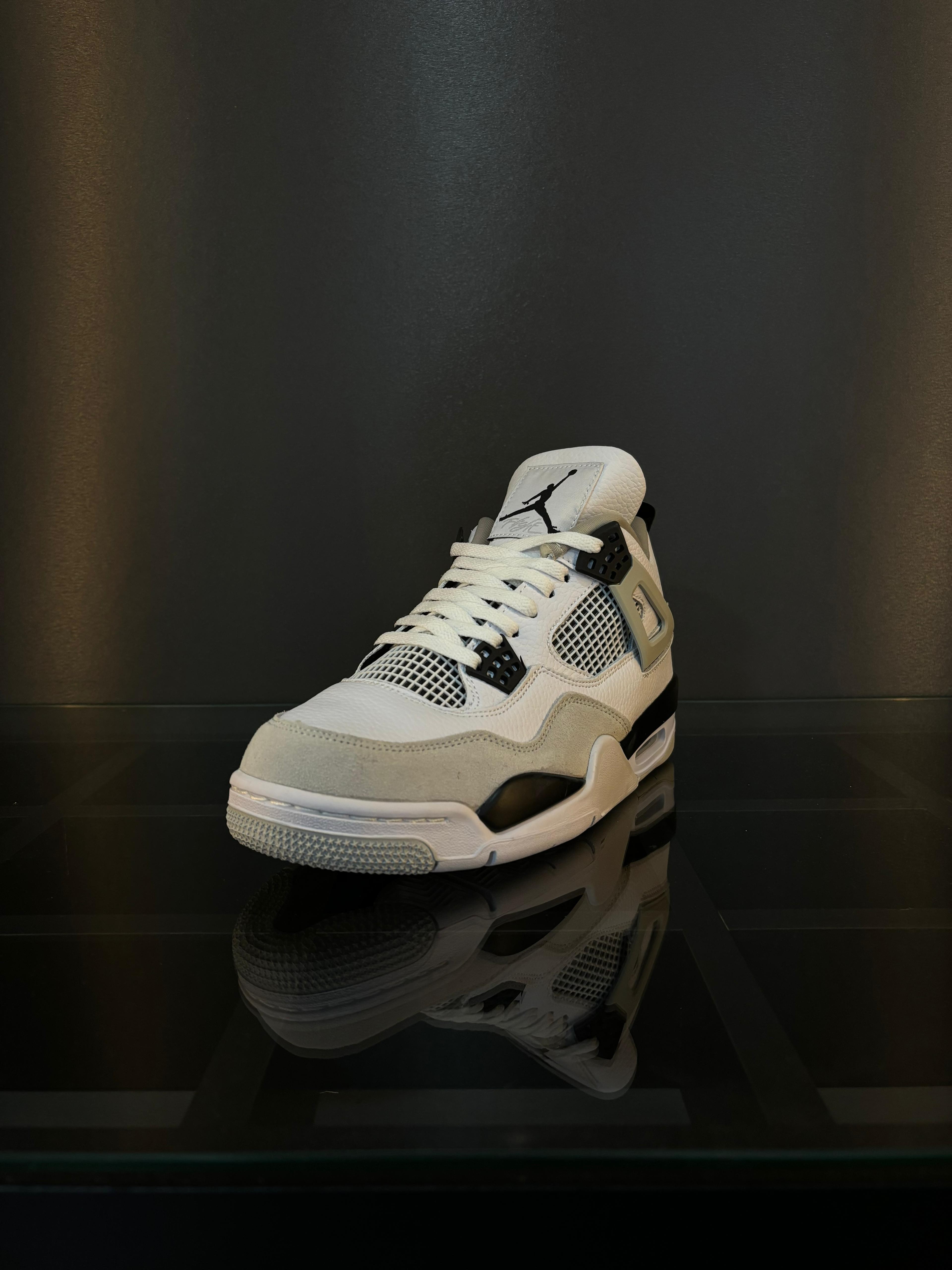 Nike air jordan 4 