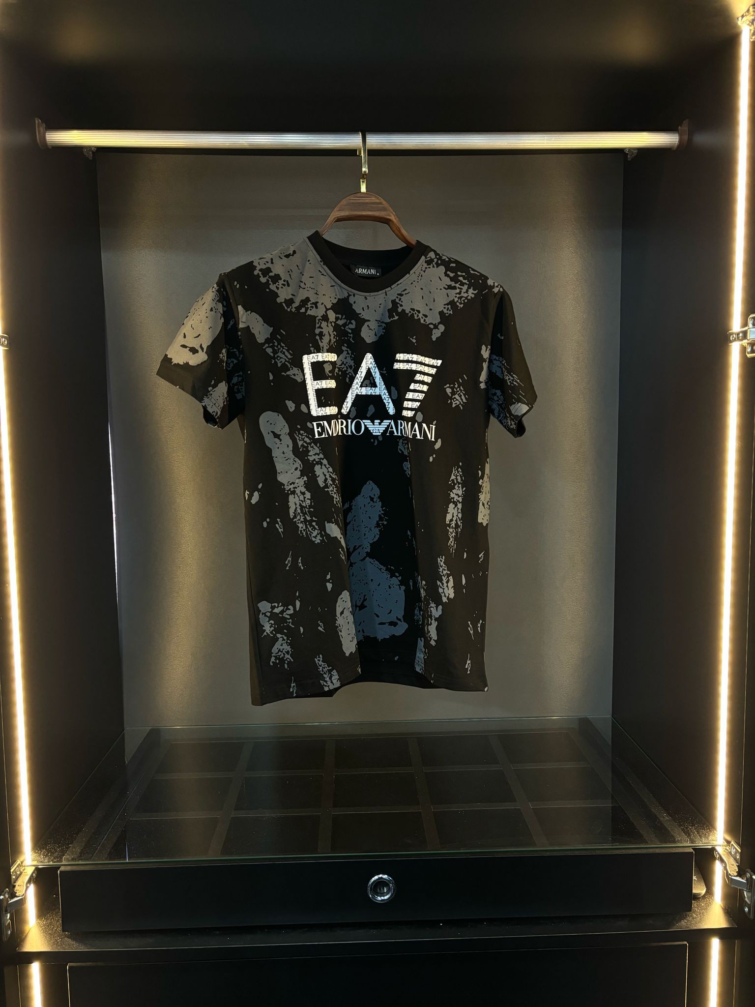 EA7 tişört