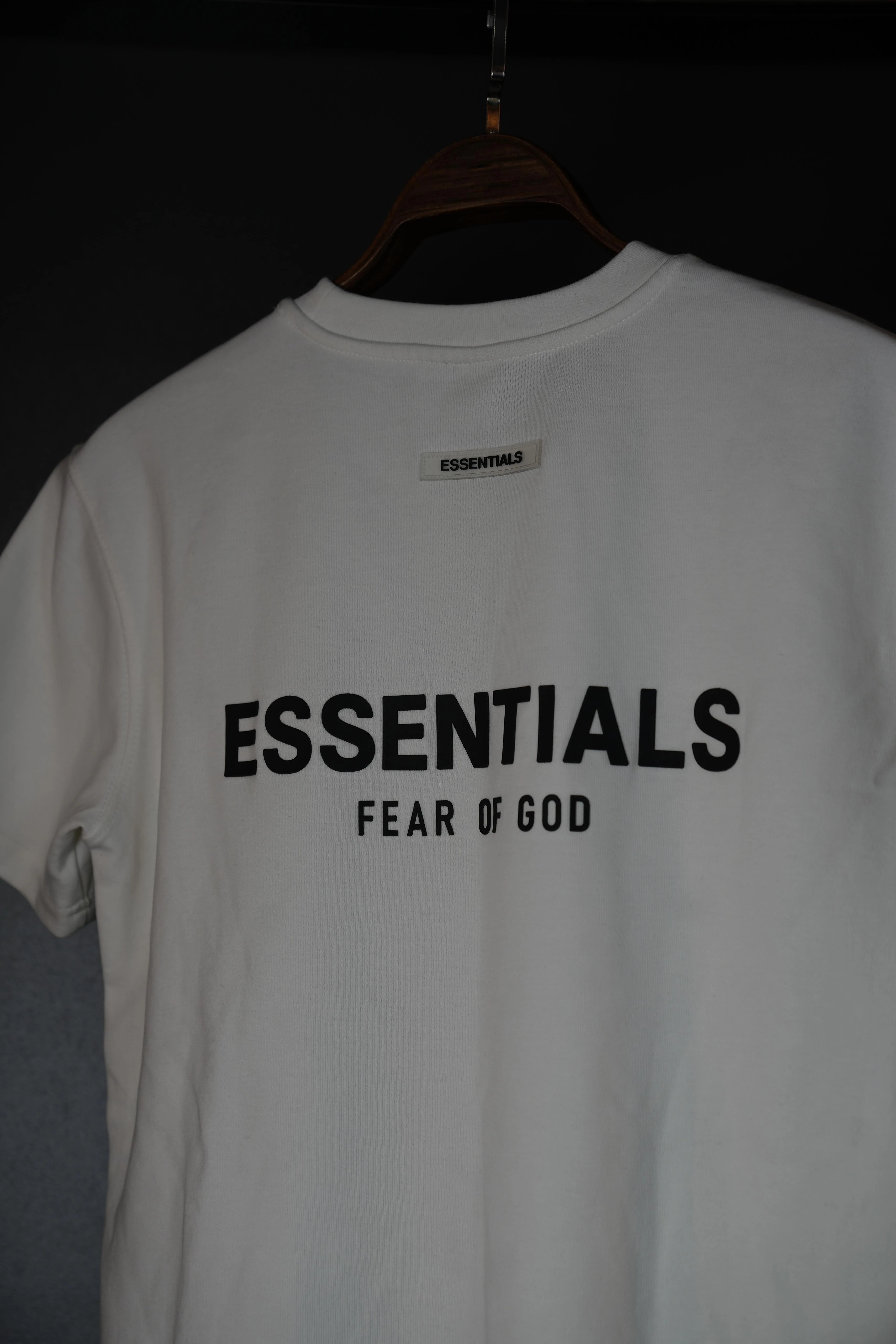 essential tişört 