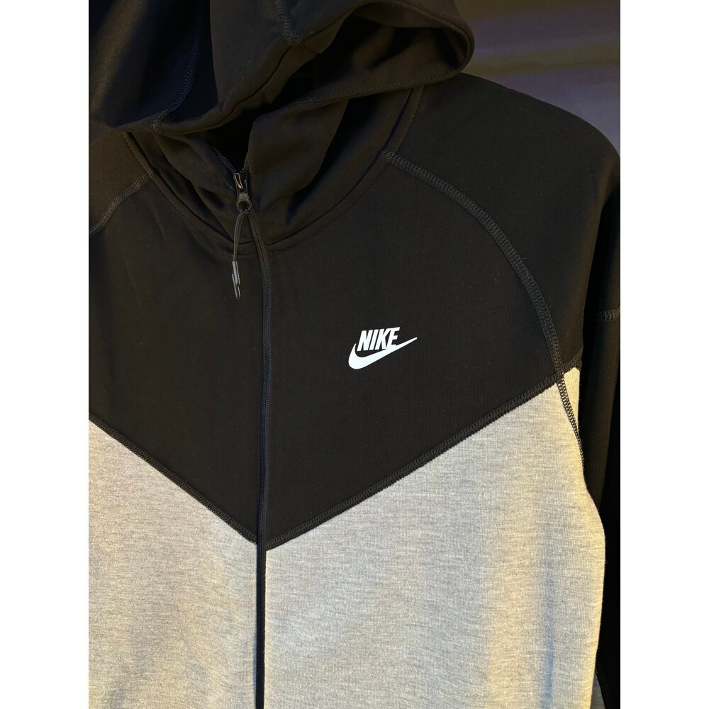 Nike tech fleece panda