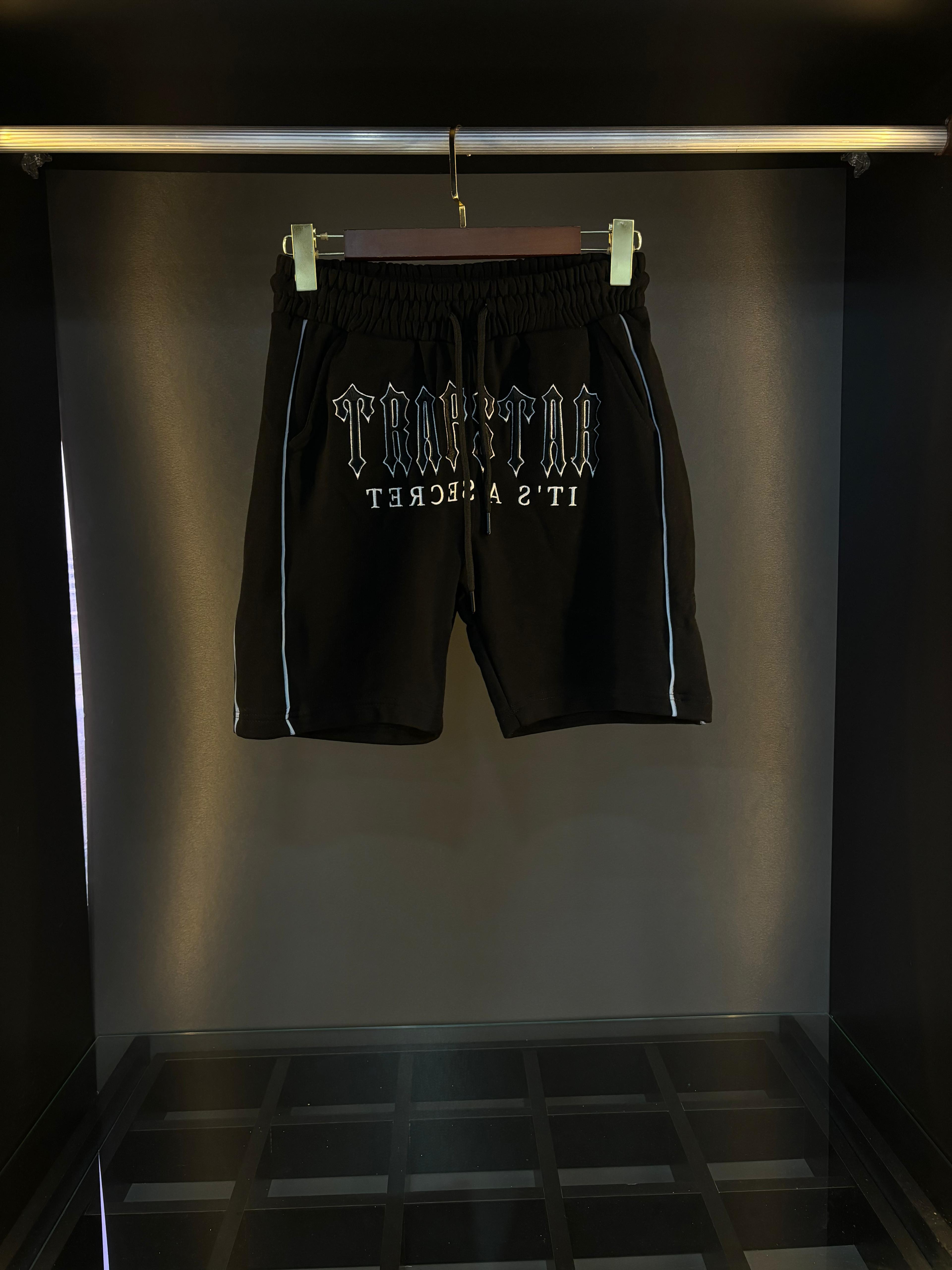 Trapstar takım