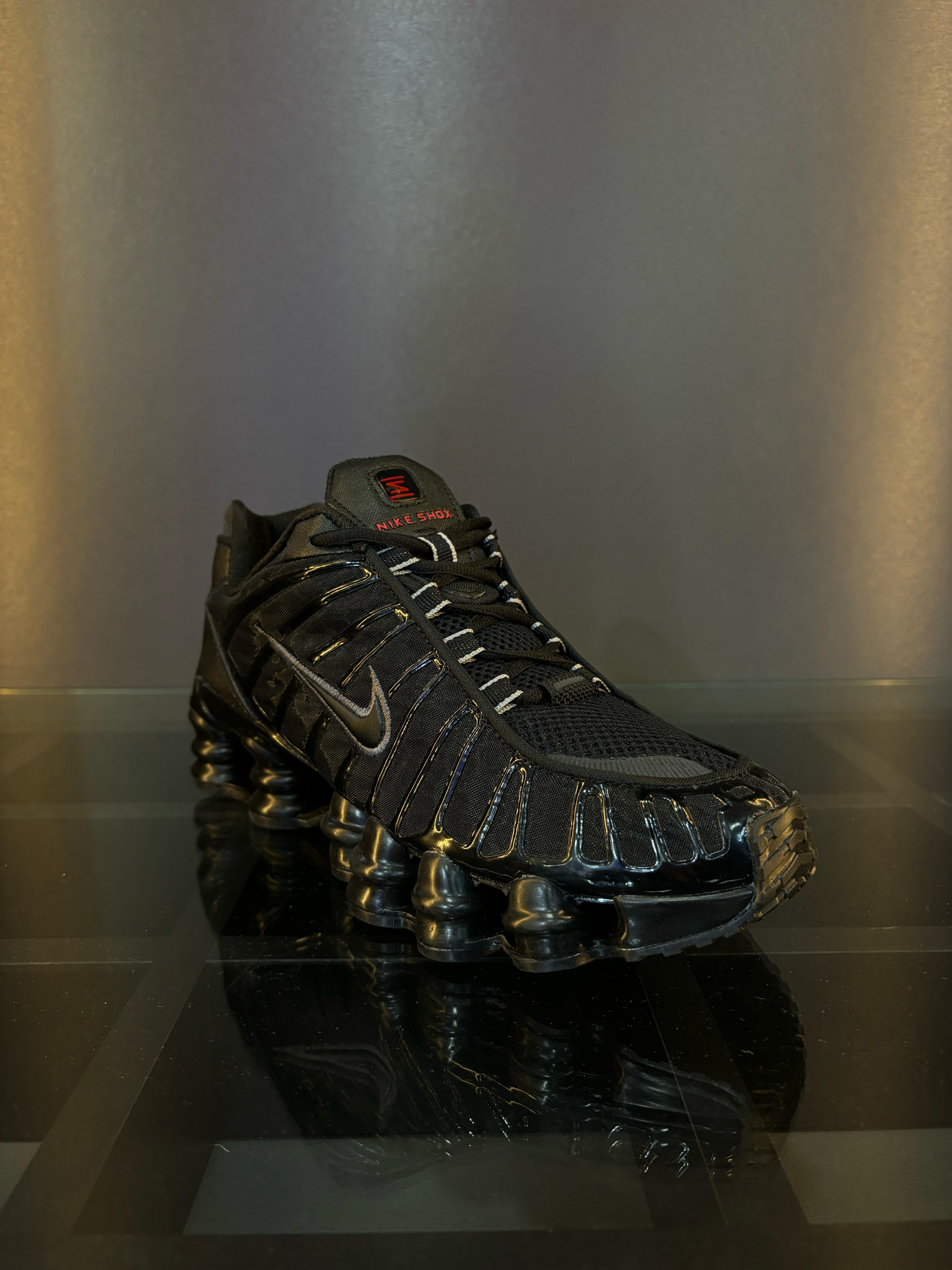 Nike shox TL