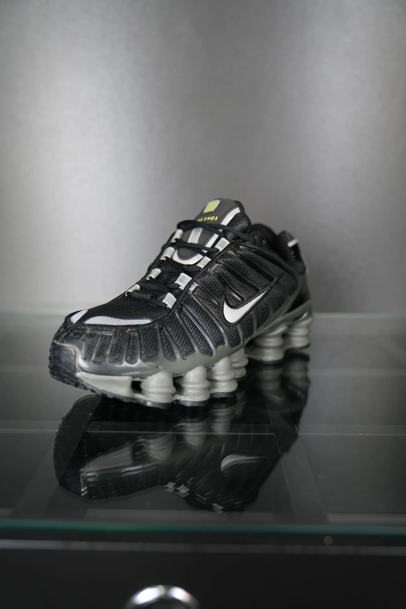Nike shox TL