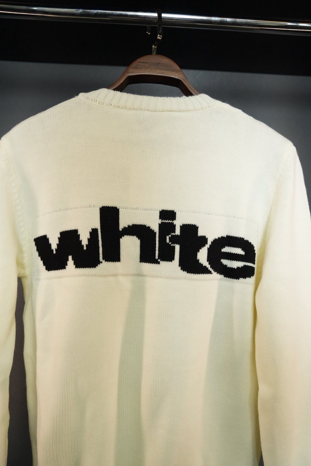 Off white kazak