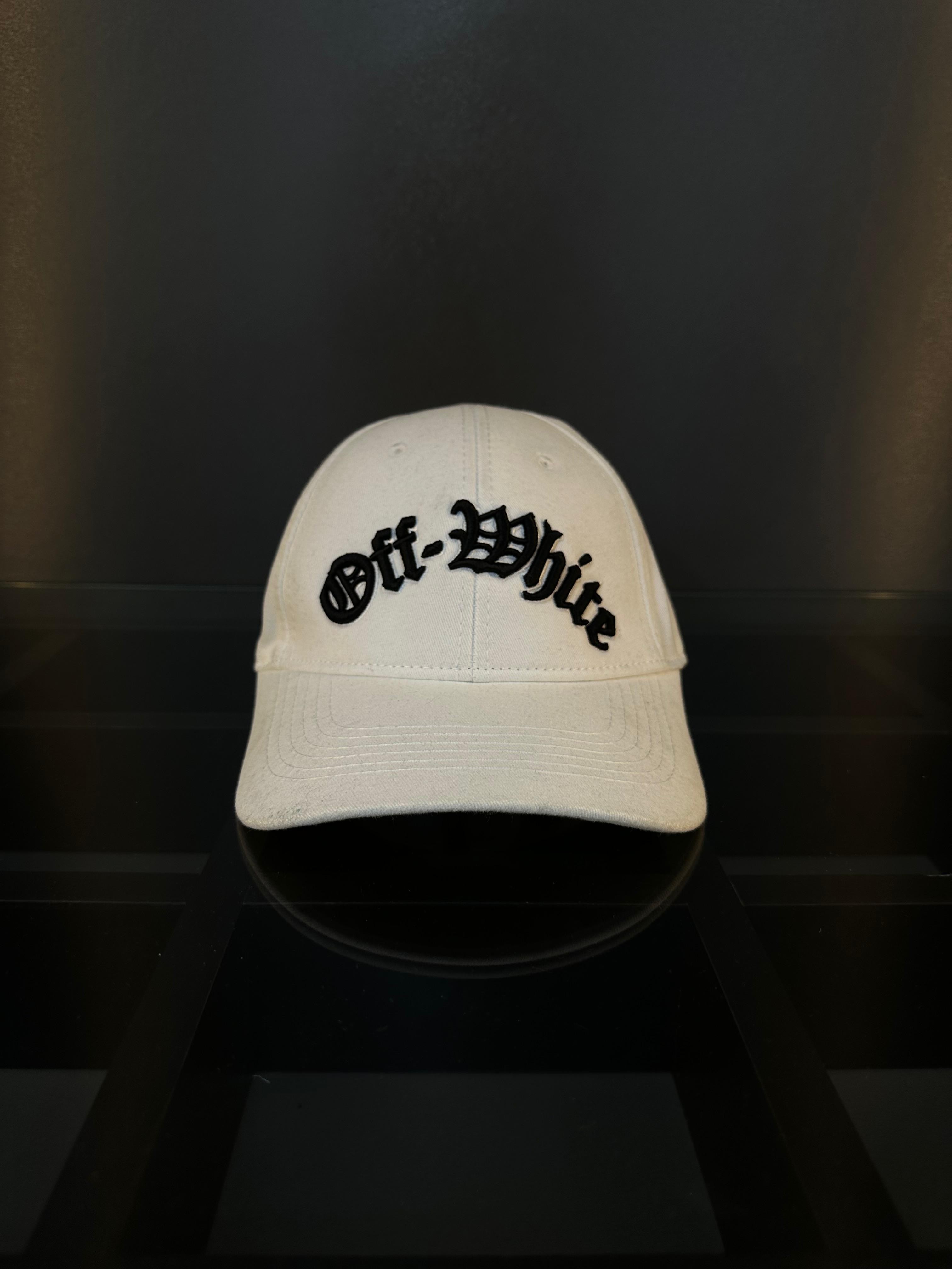 Off white şapka