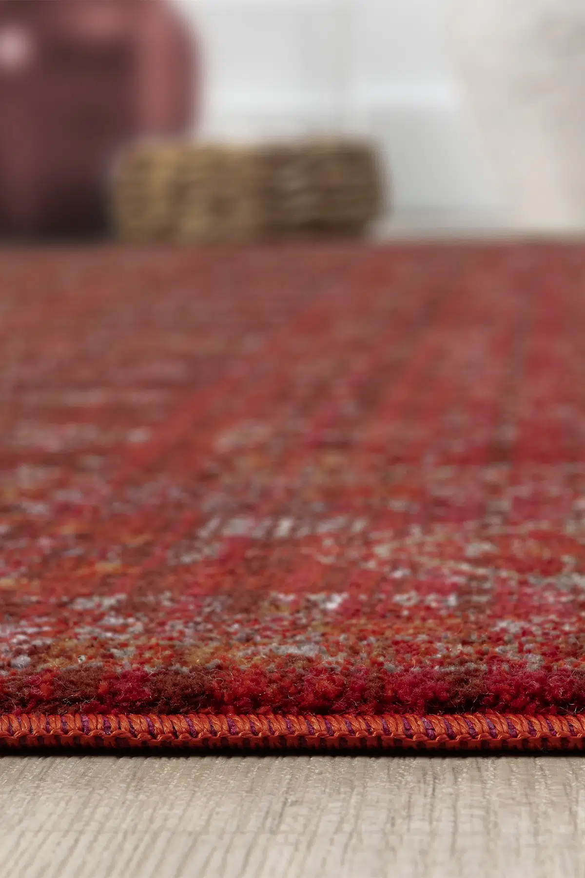 EMİRGAN HALI ASRIN SERİSİ ASR 08 BORDO ESKİTME DESENLİ MAKİNE HALISI