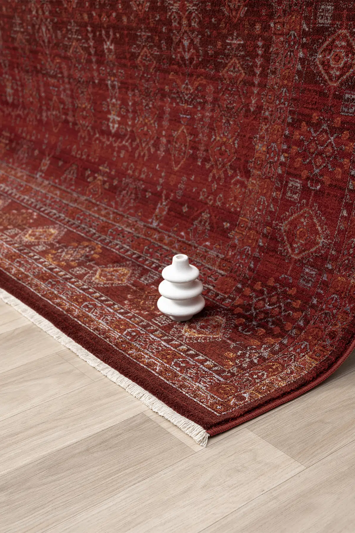 EMİRGAN HALI ASRIN SERİSİ ASR 08 BORDO ESKİTME DESENLİ MAKİNE HALISI