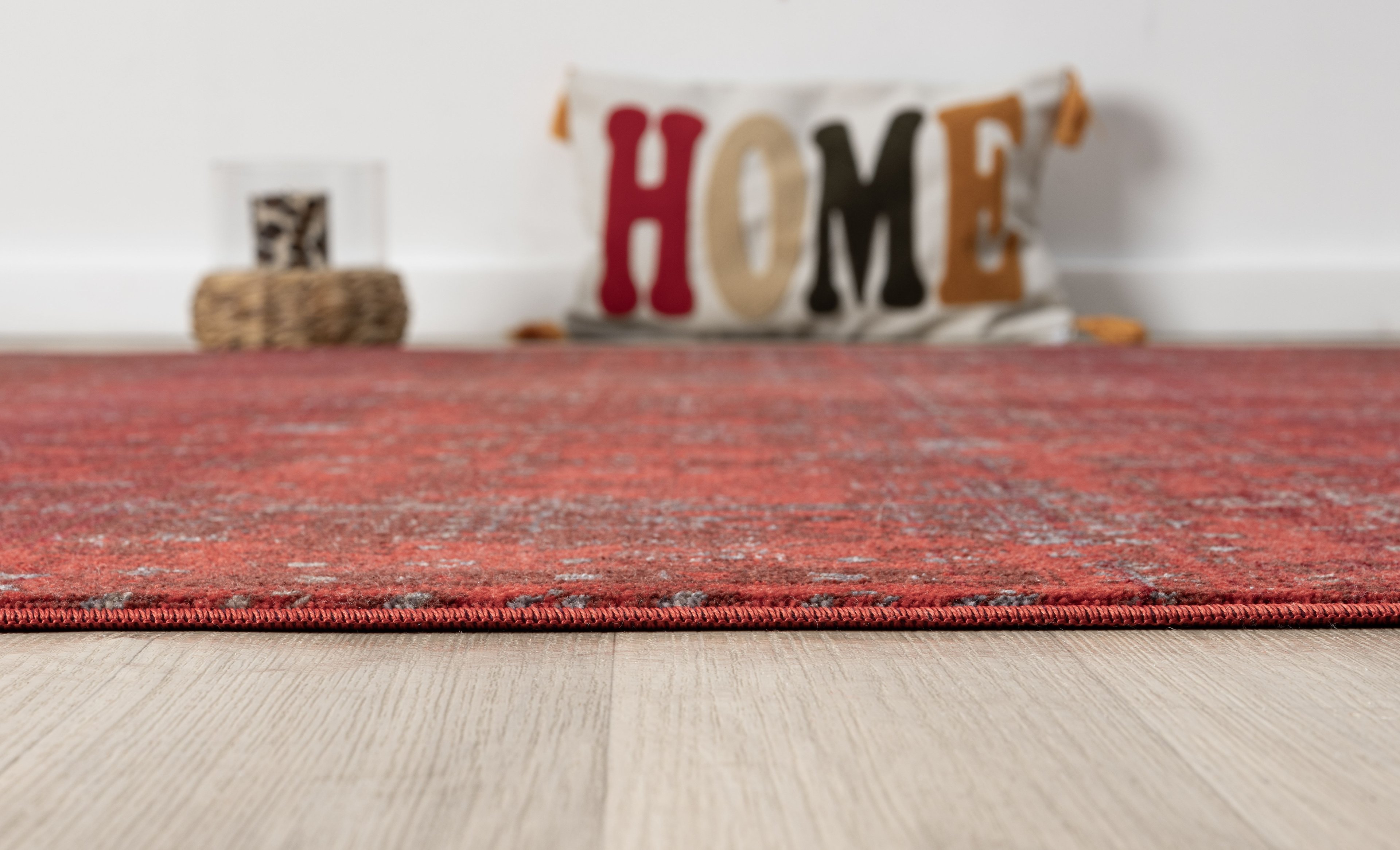 EMİRGAN HALI ASRIN SERİSİ ASR 08 BORDO ESKİTME DESENLİ MAKİNE HALISI