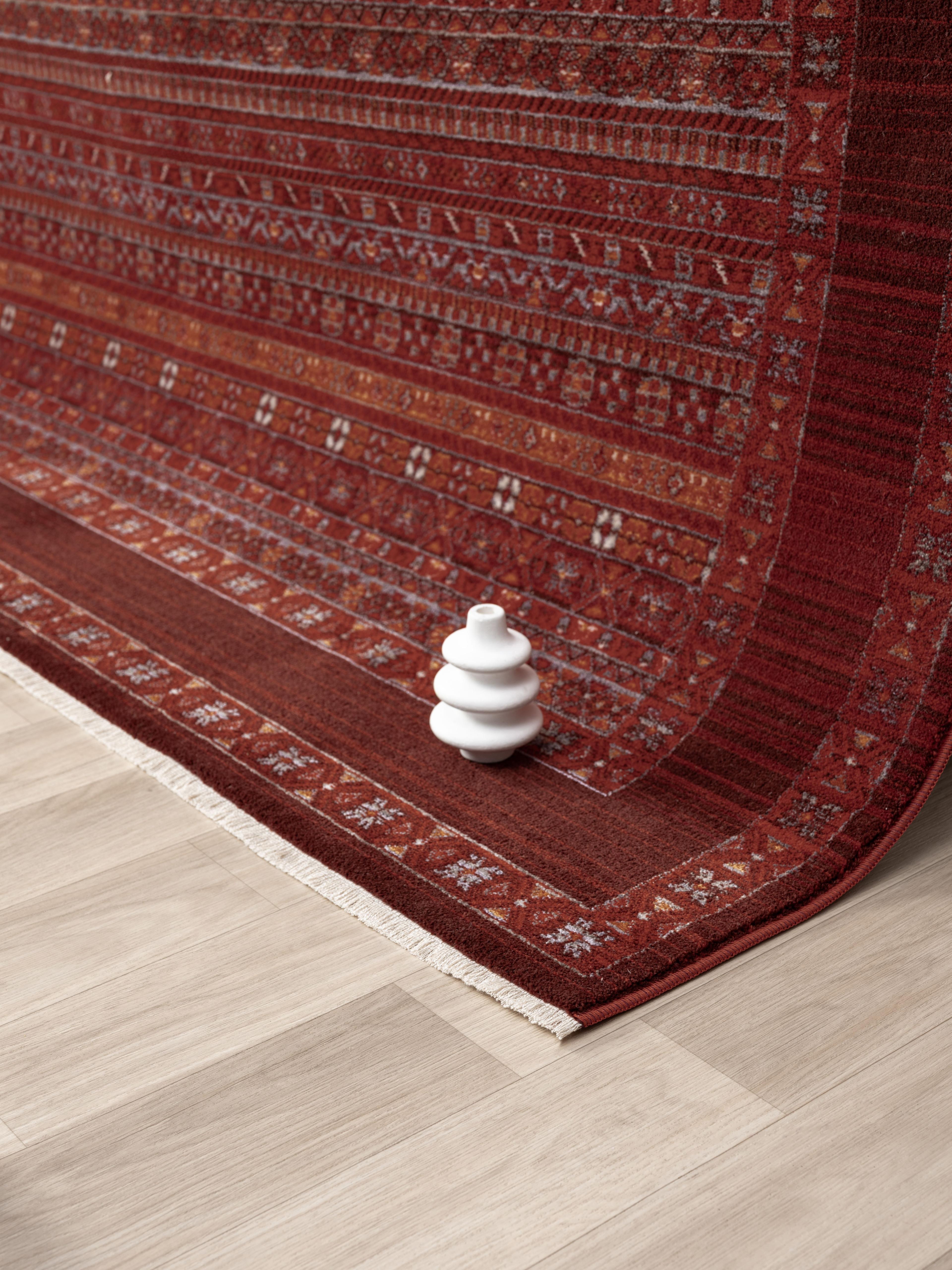 EMİRGAN HALI ASRIN SERİSİ ASR 12 BORDO ESKİTME DESENLİ MAKİNE HALISI
