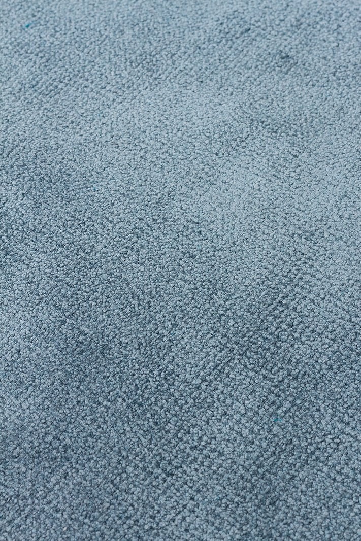 EMİRGAN HALI HARWARD SERİSİ - HR 01 NAVY BLUE VİSKON VE FLOŞ İPLİKLER İLE ÜRETİLEN DÜZ RENK İPEKLİ HALI
