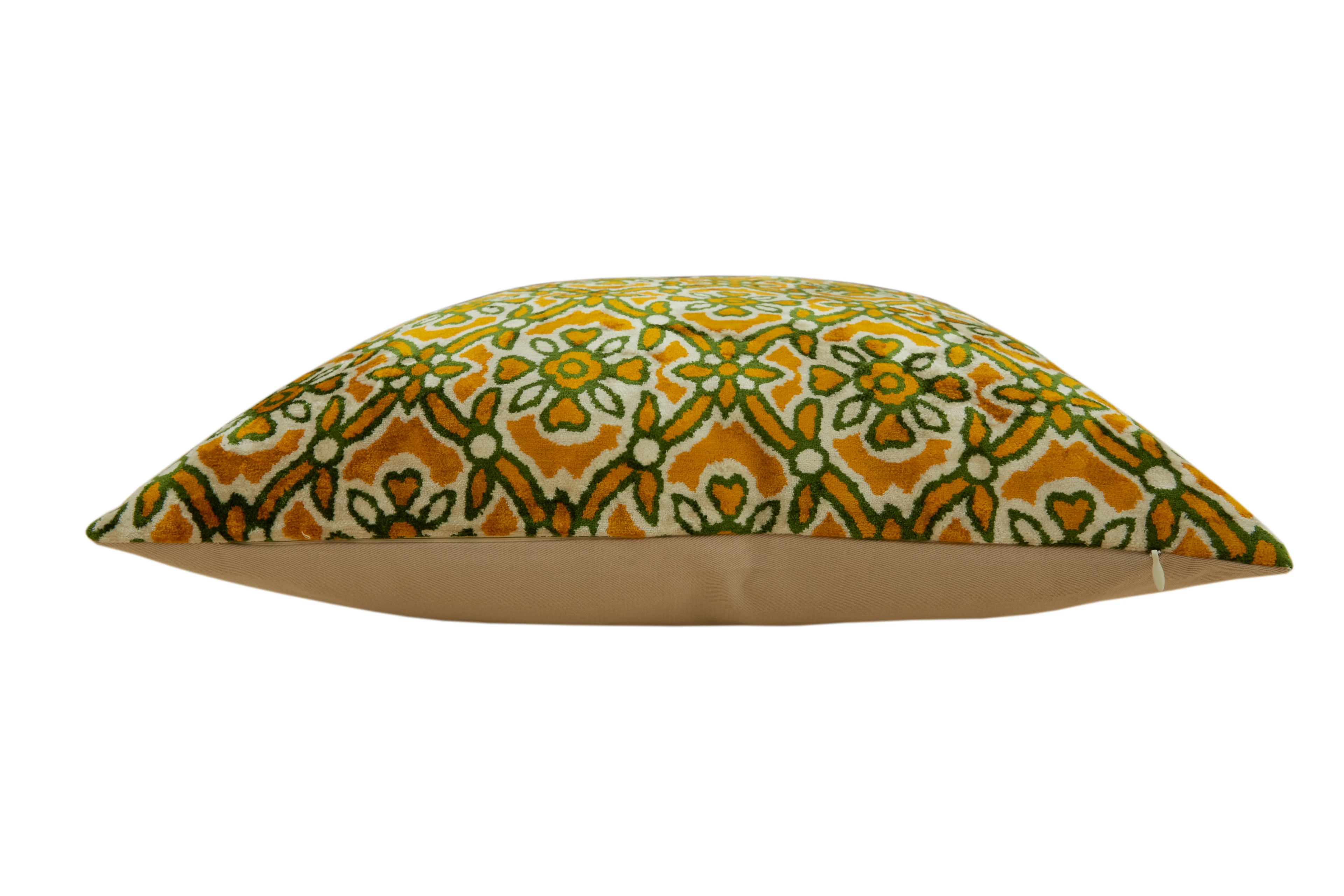 Kenetli Çiçek Izgara Desenli Dekoratif Kadife Kırlent Kılıfı