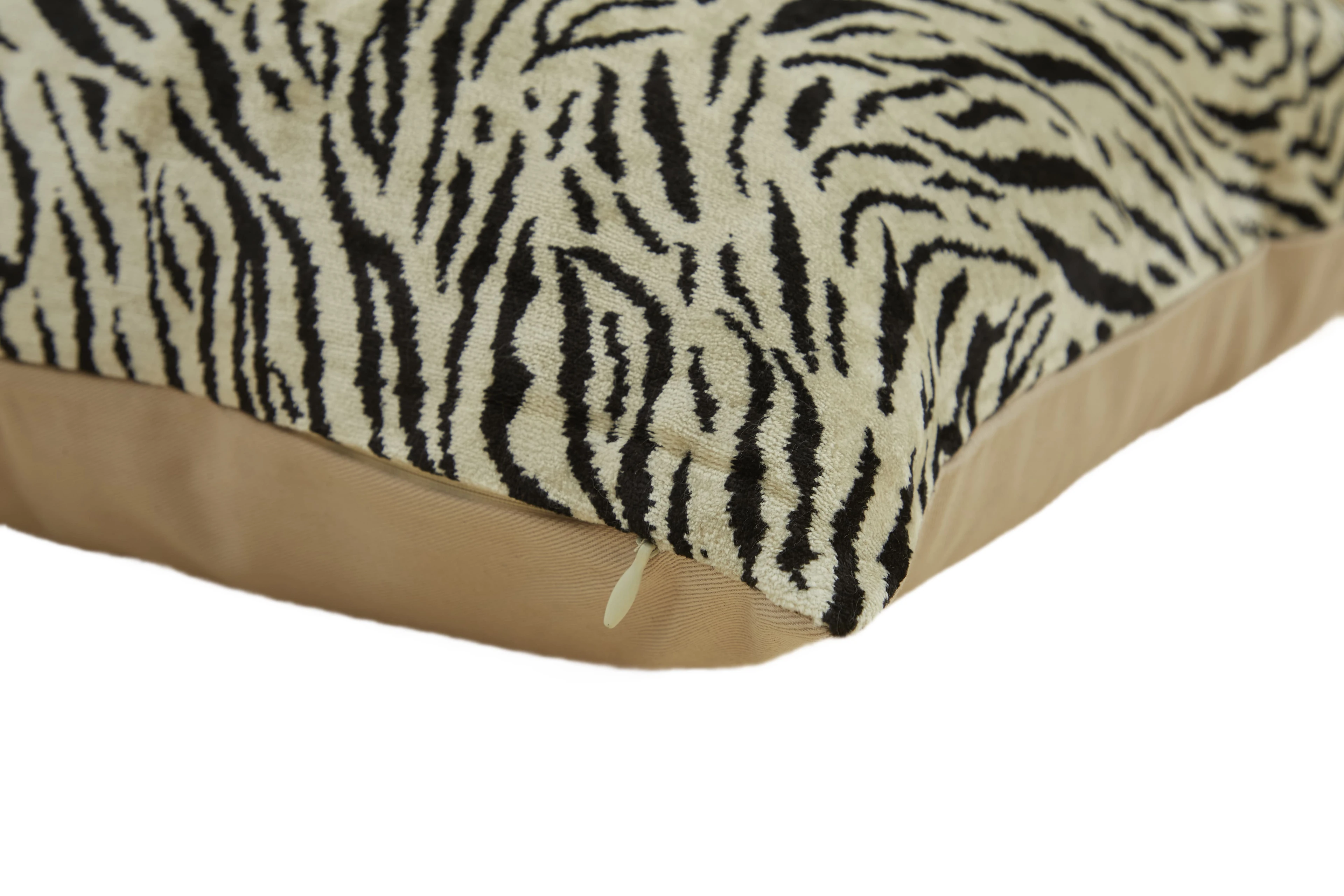 Ikat Vahşi Çizgili  Dekoratif Kırlent