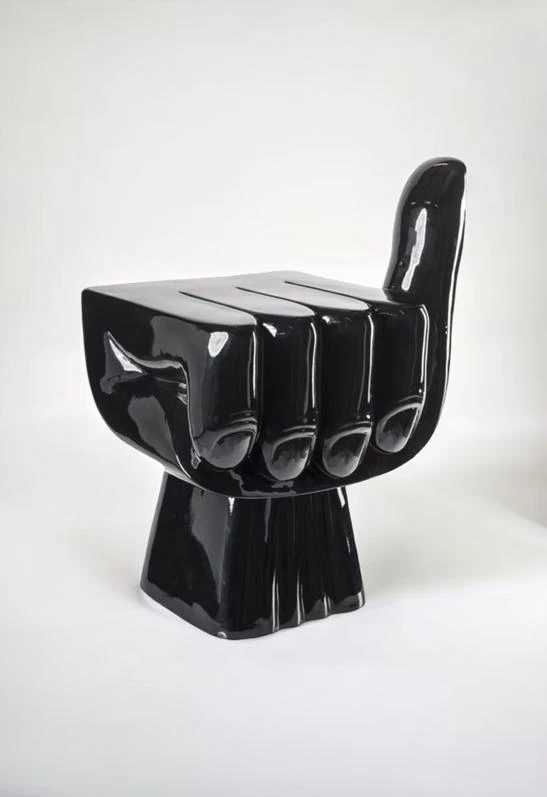 Yumruk Şekilli Dekoratif Sandalye