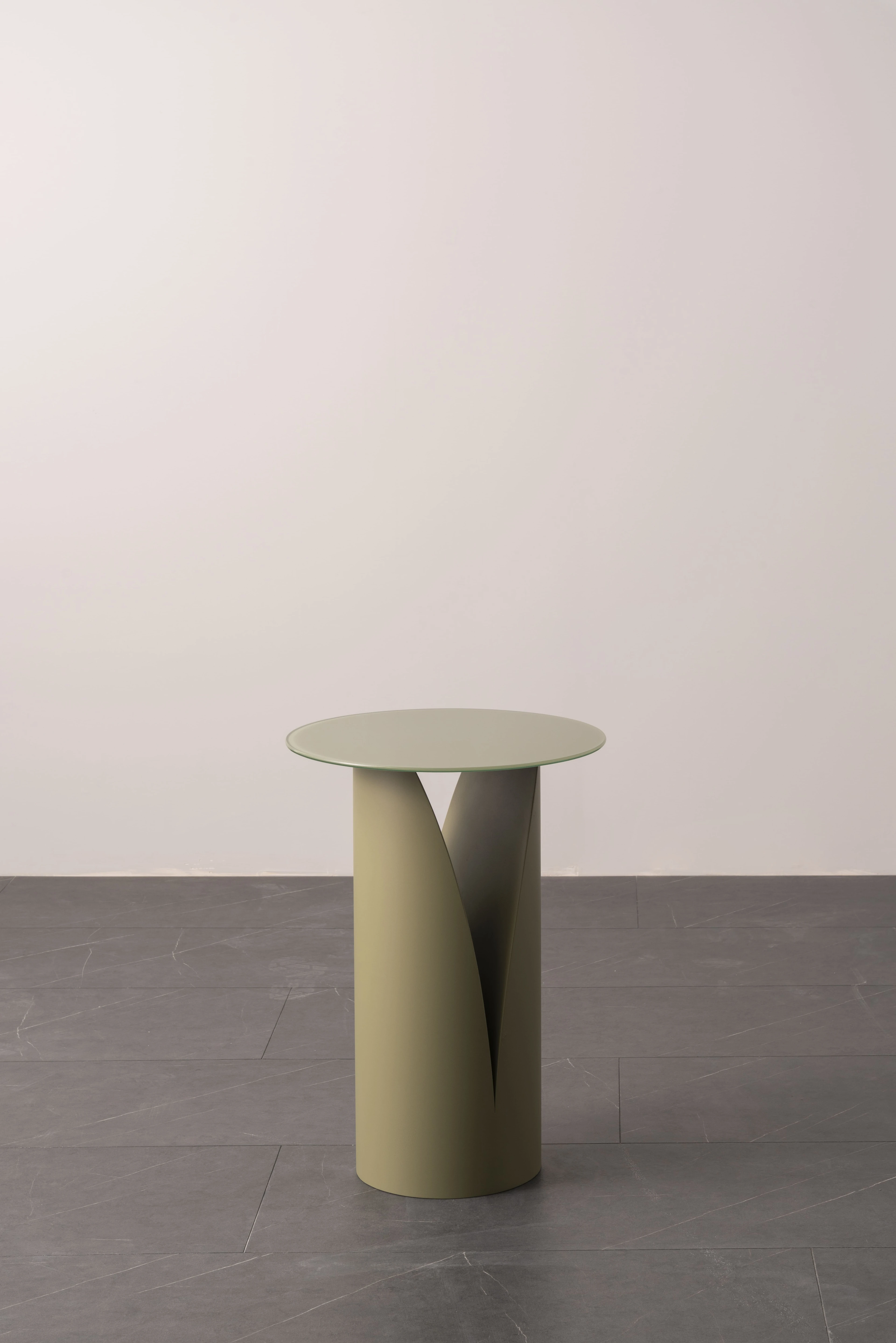 V-Line Metal Silindir Sehpa