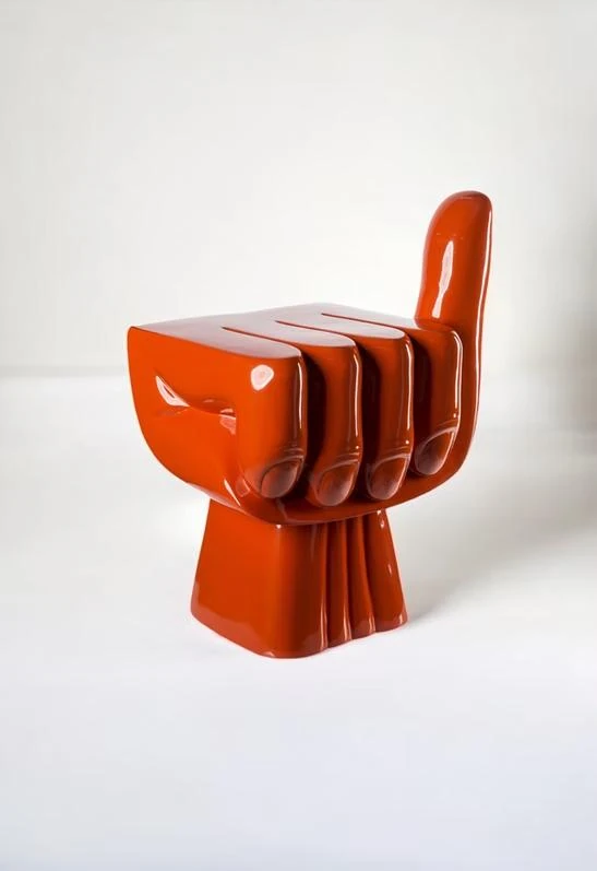 Yumruk Şekilli Dekoratif Sandalye