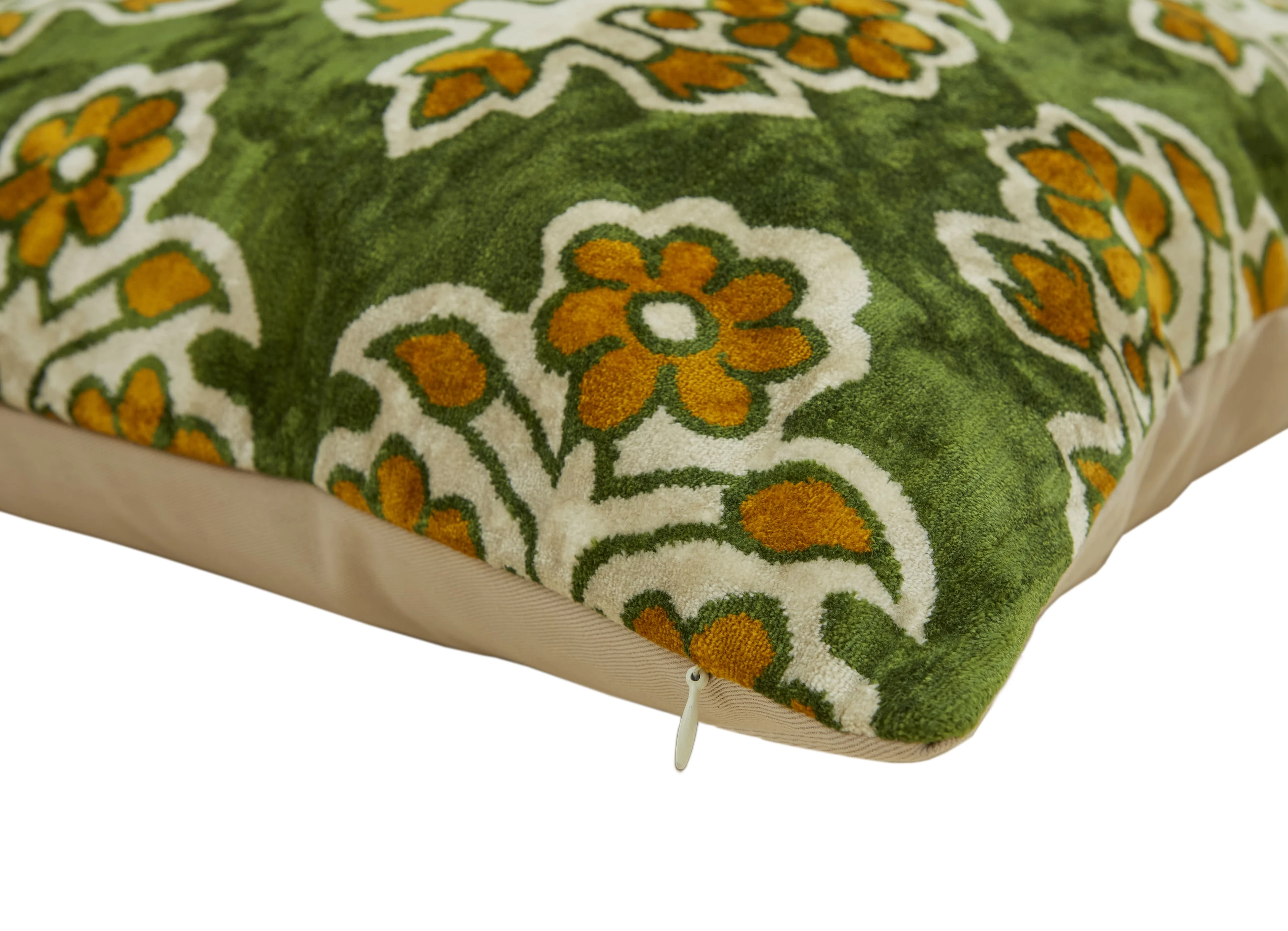 Yaşam Çiçeği Motifli Dekoratif Kadife Kırlent Kılıfı