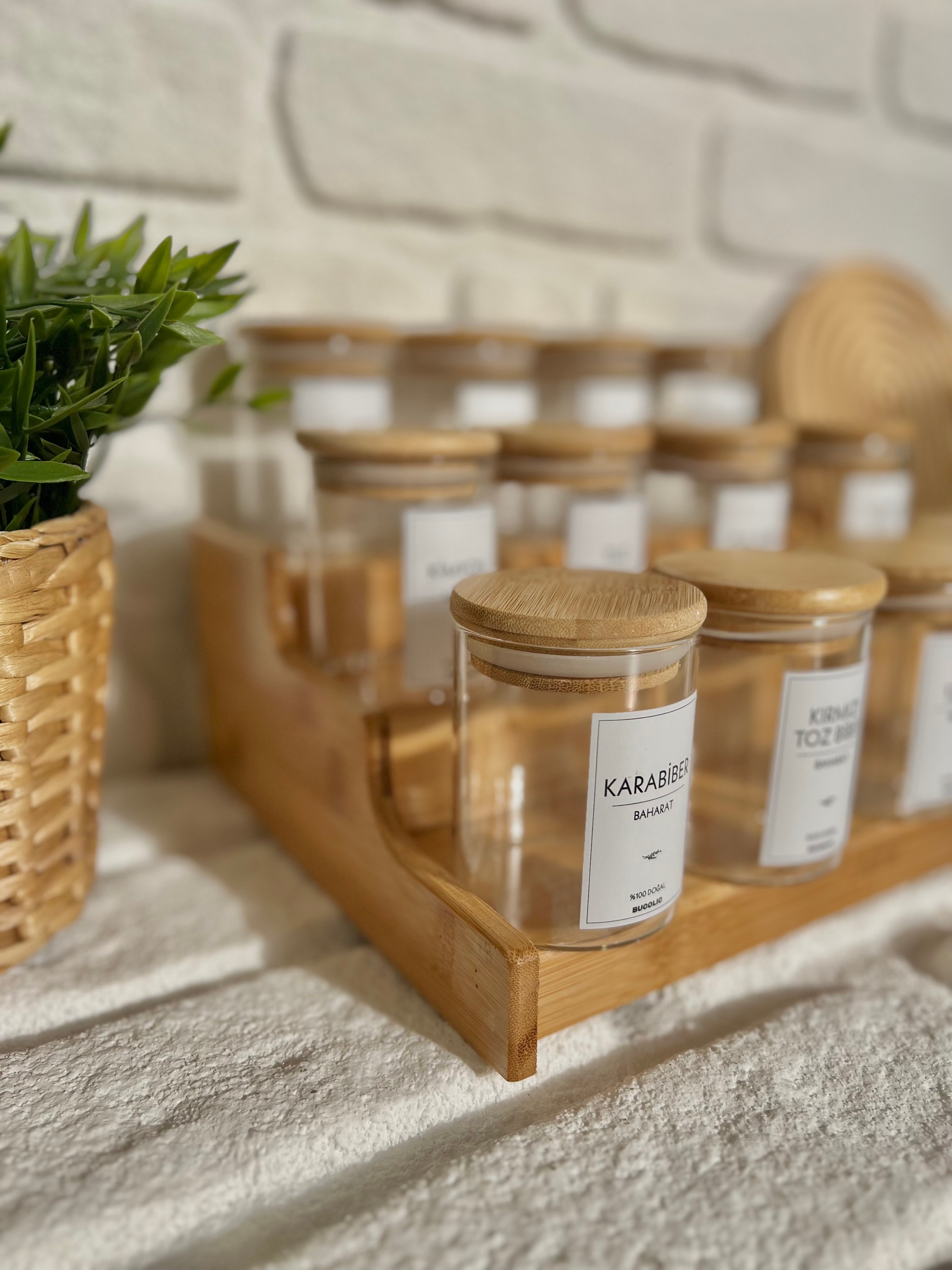Bambu Standlı 12'li Bambu Kapaklı Cam Baharatlık Seti
