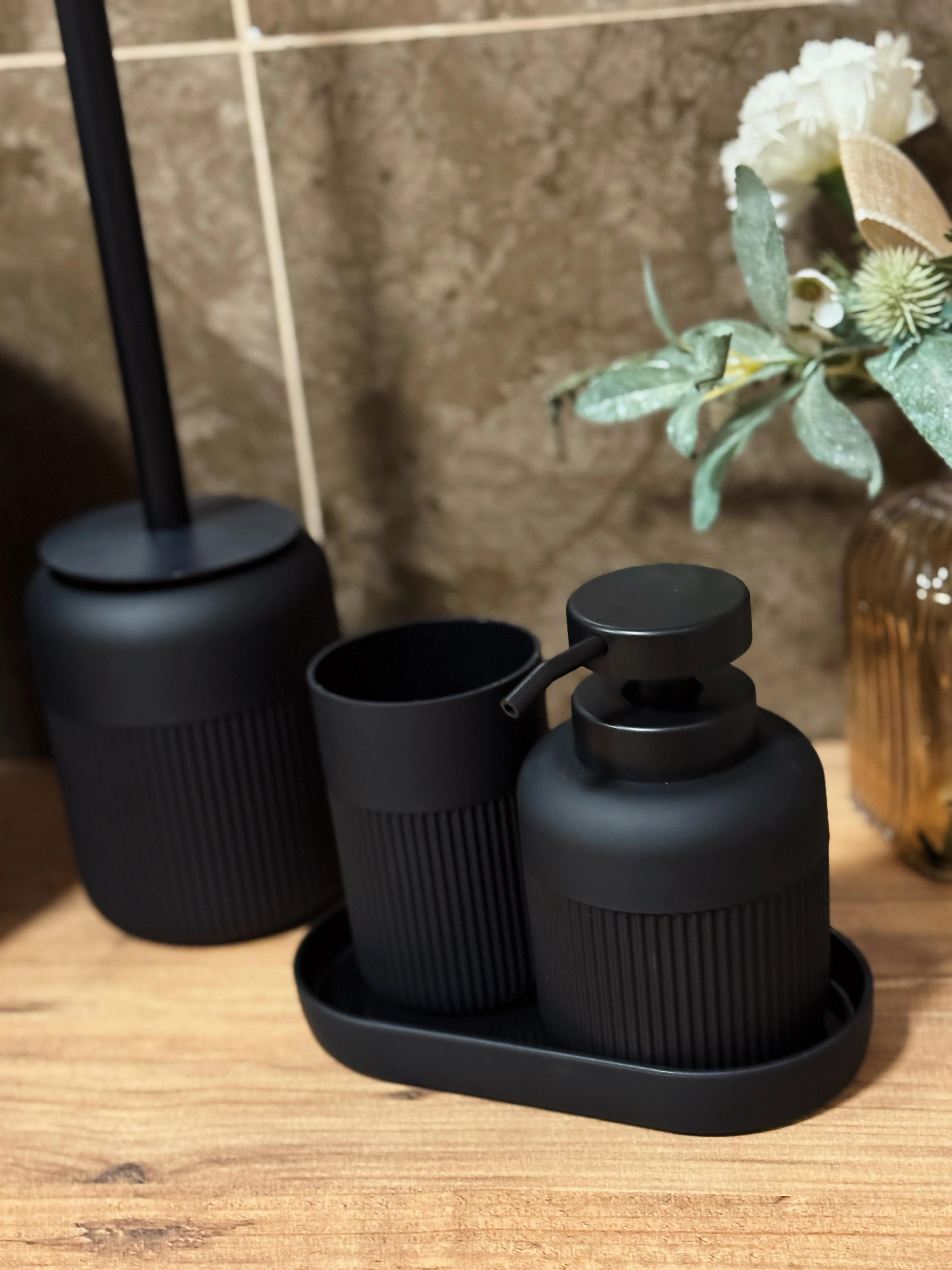 Urban Matte 5’li Banyo Seti Siyah