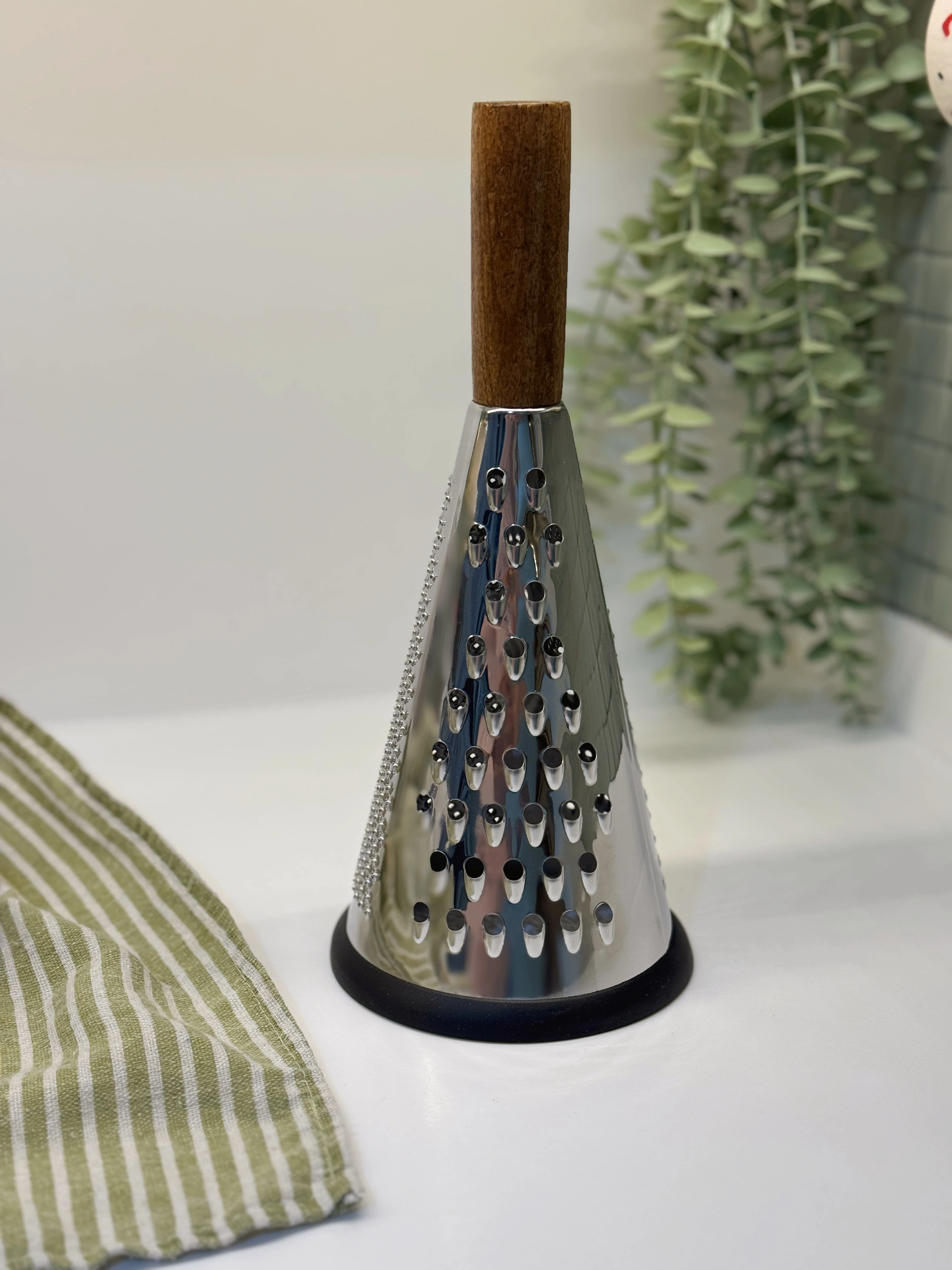 Akasya Kulplu 3 Yüzeyli Çelik Rende