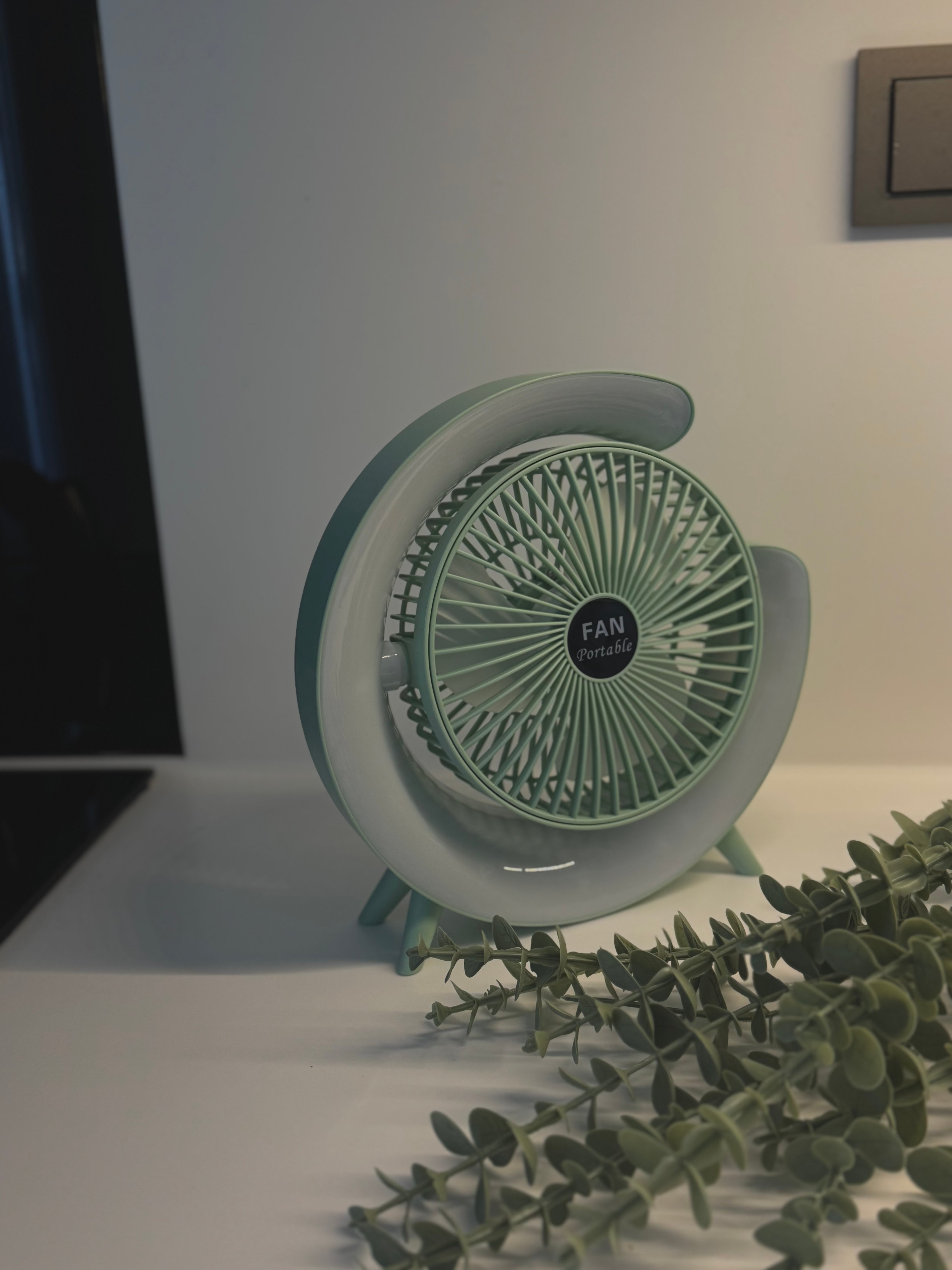 Evimin Serin Dokunuşu: Cool Fan Mutfak Esintisi Masa Fanı