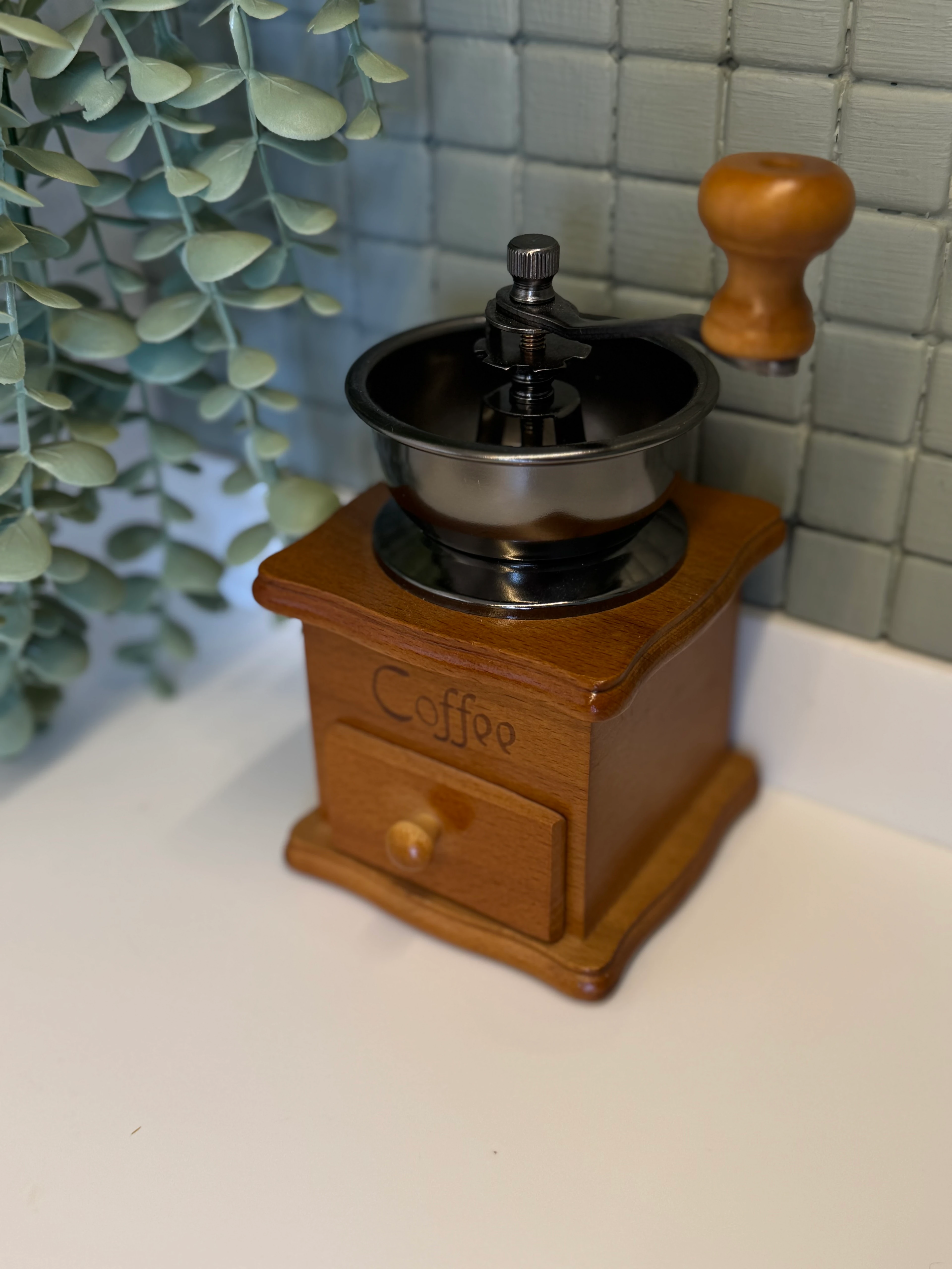 Vintage Ahşap Kahve Değirmeni