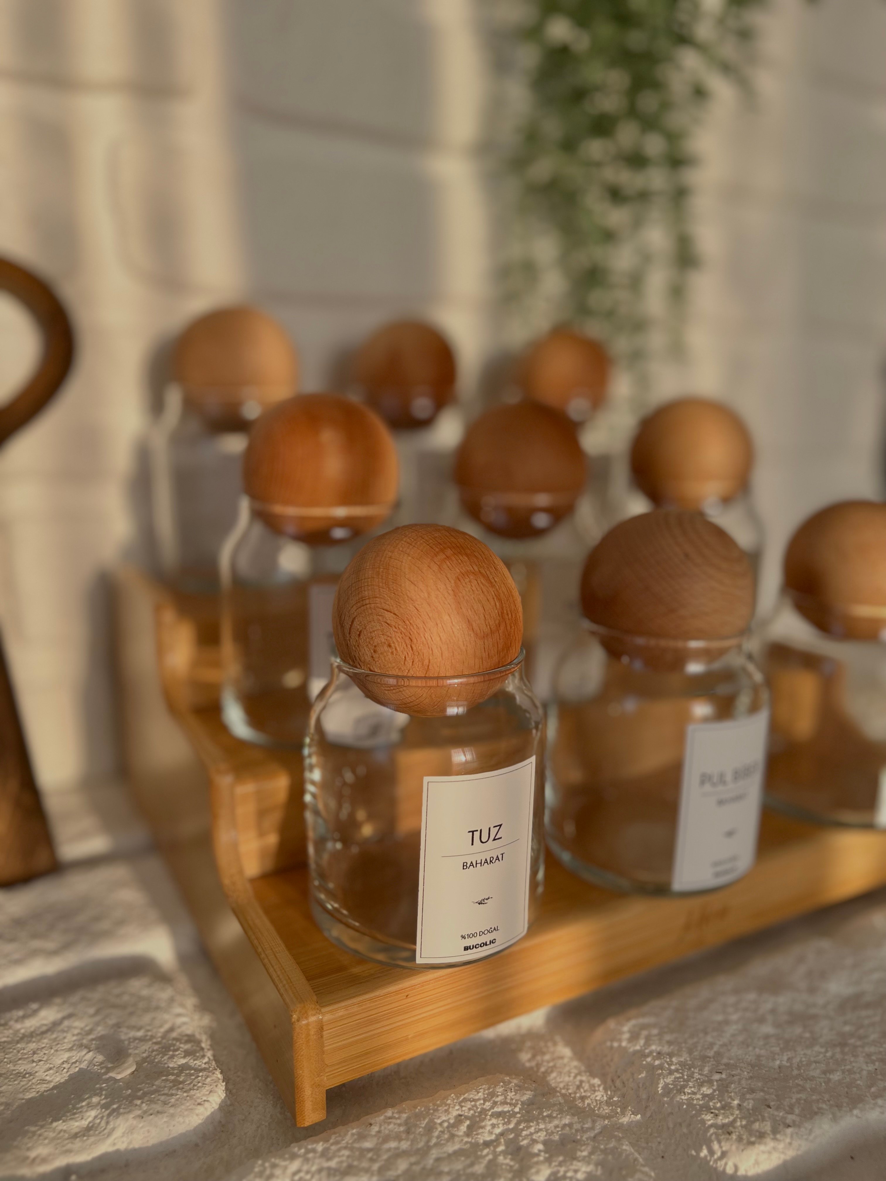 Bambu Standlı 9'lu Ahşap Top Kapak Cam Baharatlık Seti