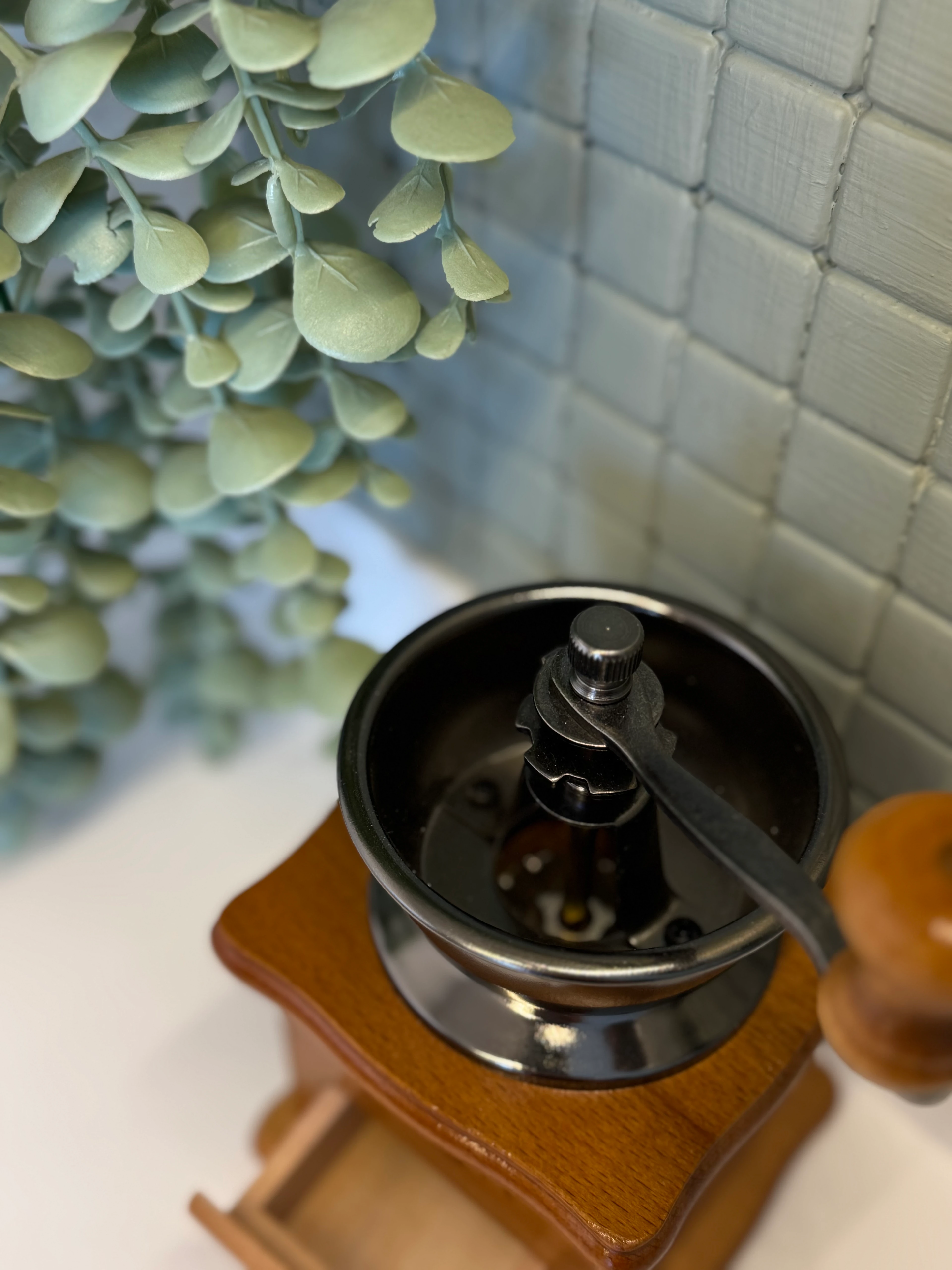 Vintage Ahşap Kahve Değirmeni