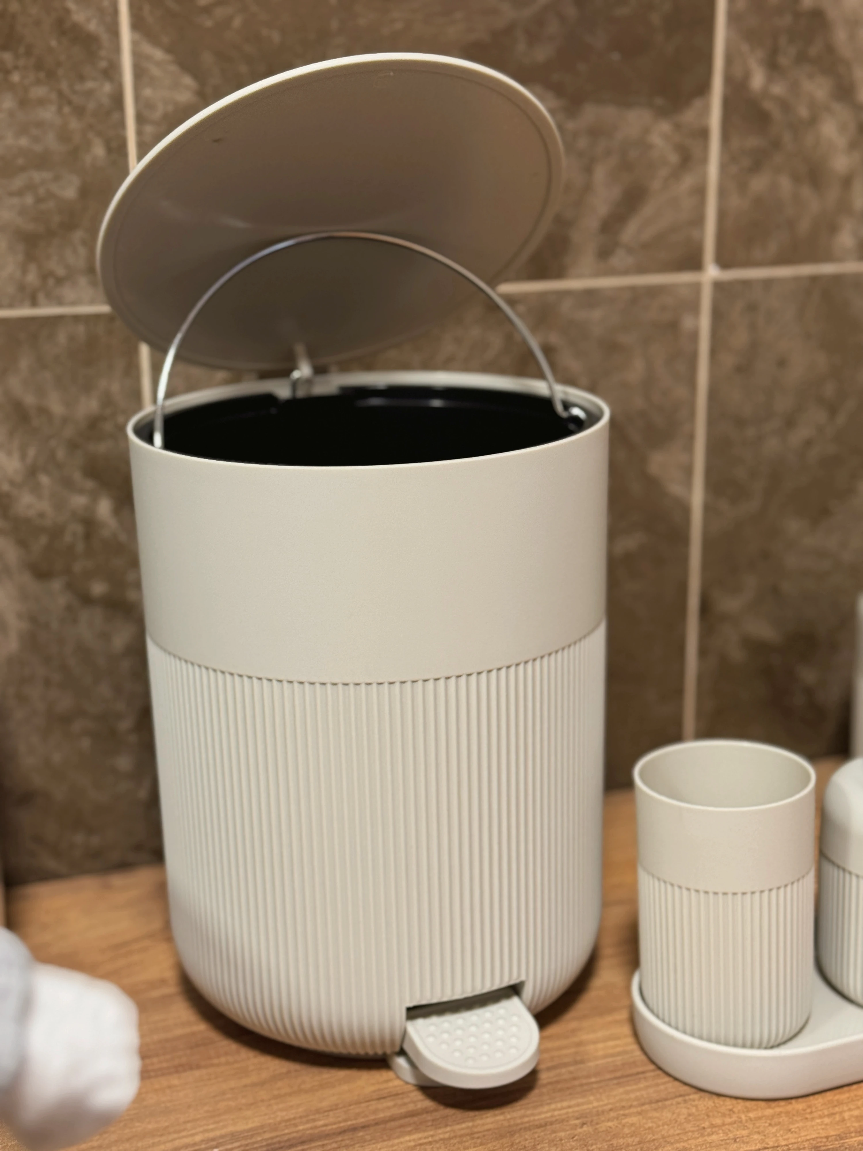 Urban Matte 5’li Banyo Seti Bej